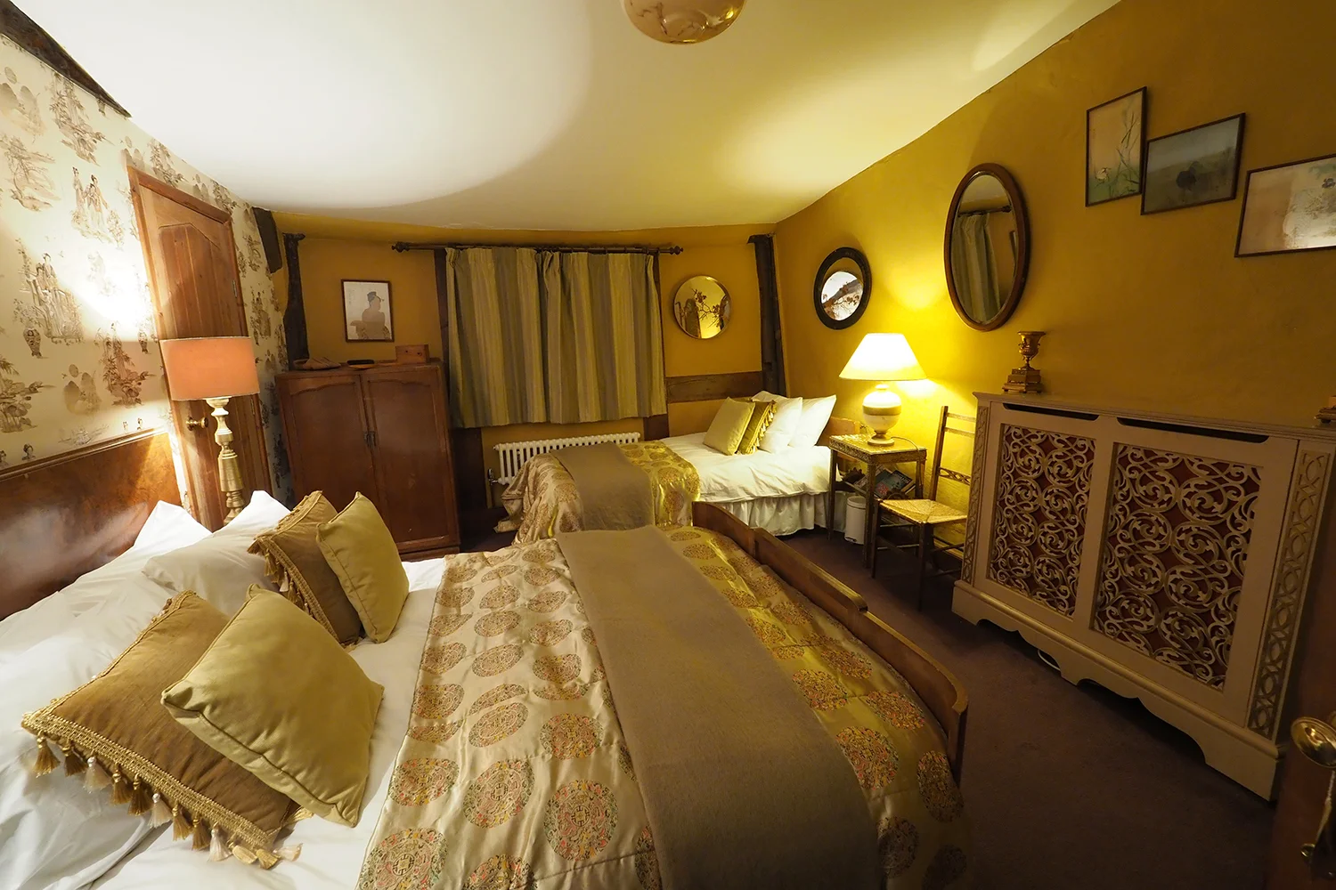 The Chinese bedroom 