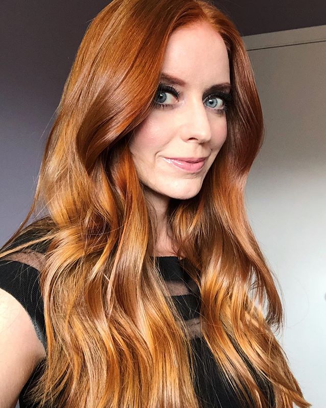 All fired up. 🔥👩🏻&zwj;🦰
&bull;
&bull;
&bull;
👩🏻&zwj;🦰: @jordanheidenwith_hair @dennisbartolomeisalon 
#Redhead #Redhair #Ginger #ProfessionalHair #Fire #FiredUp #RockitLikeaRedhead