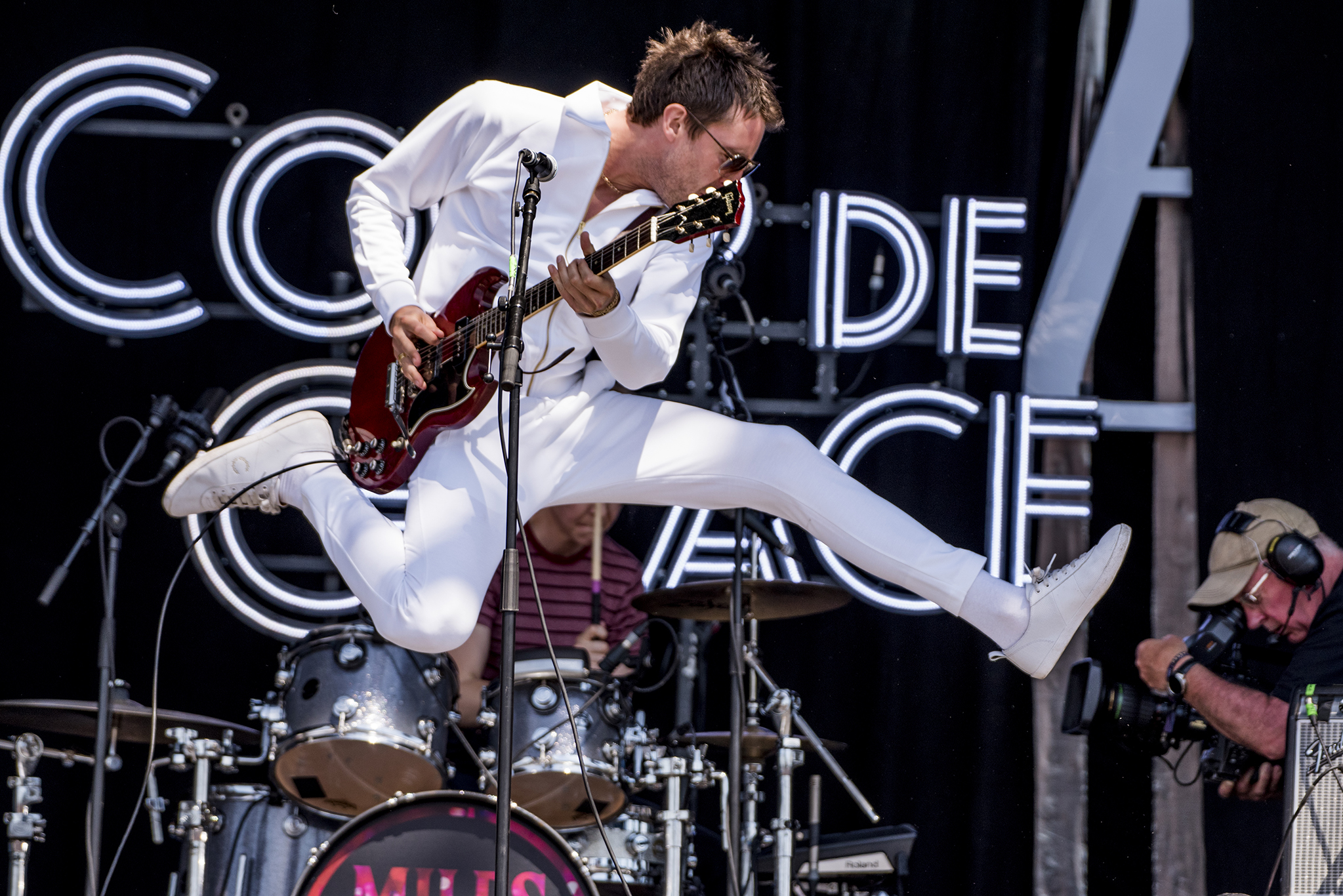MILES01.jpg