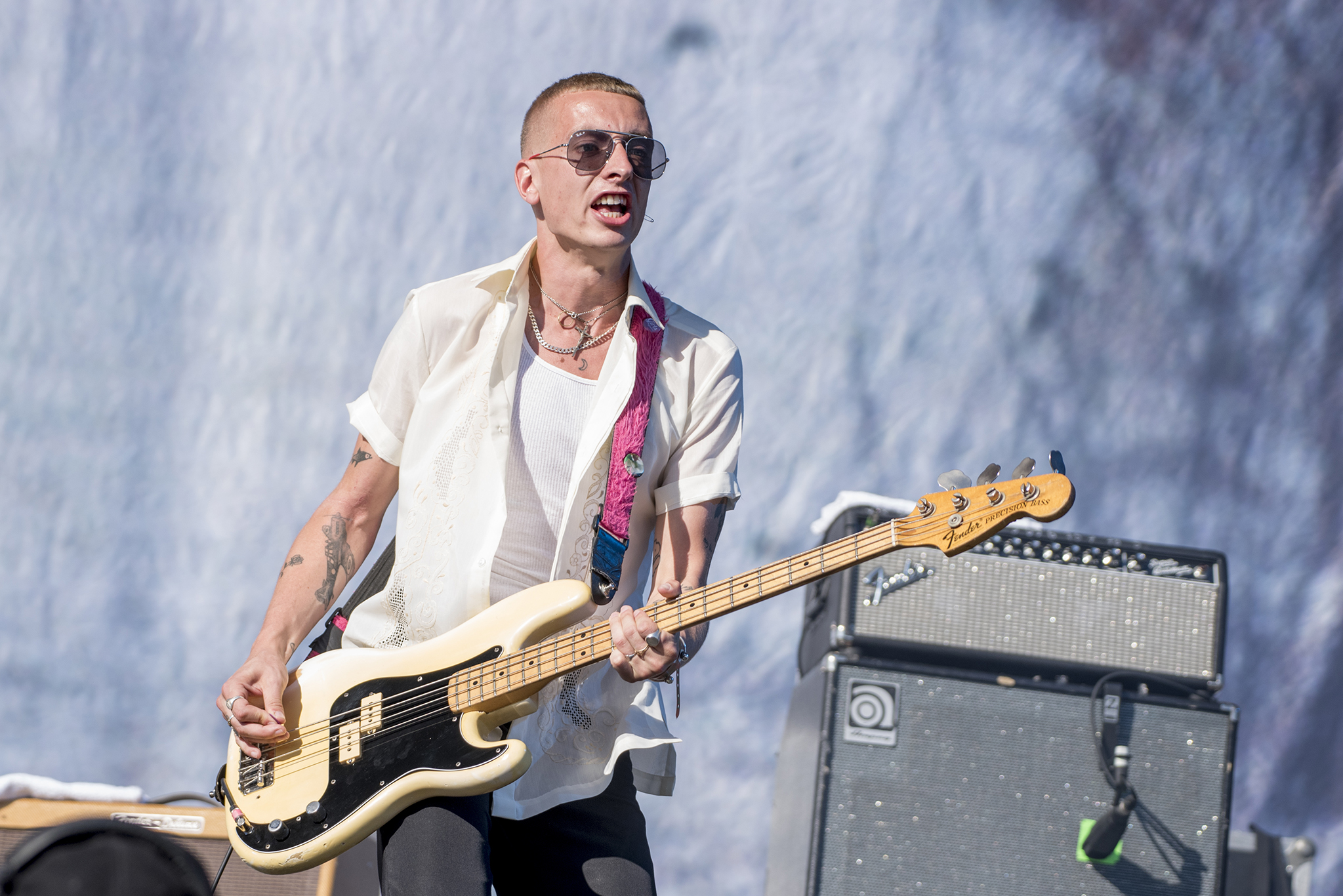 WOLFALICE07.jpg