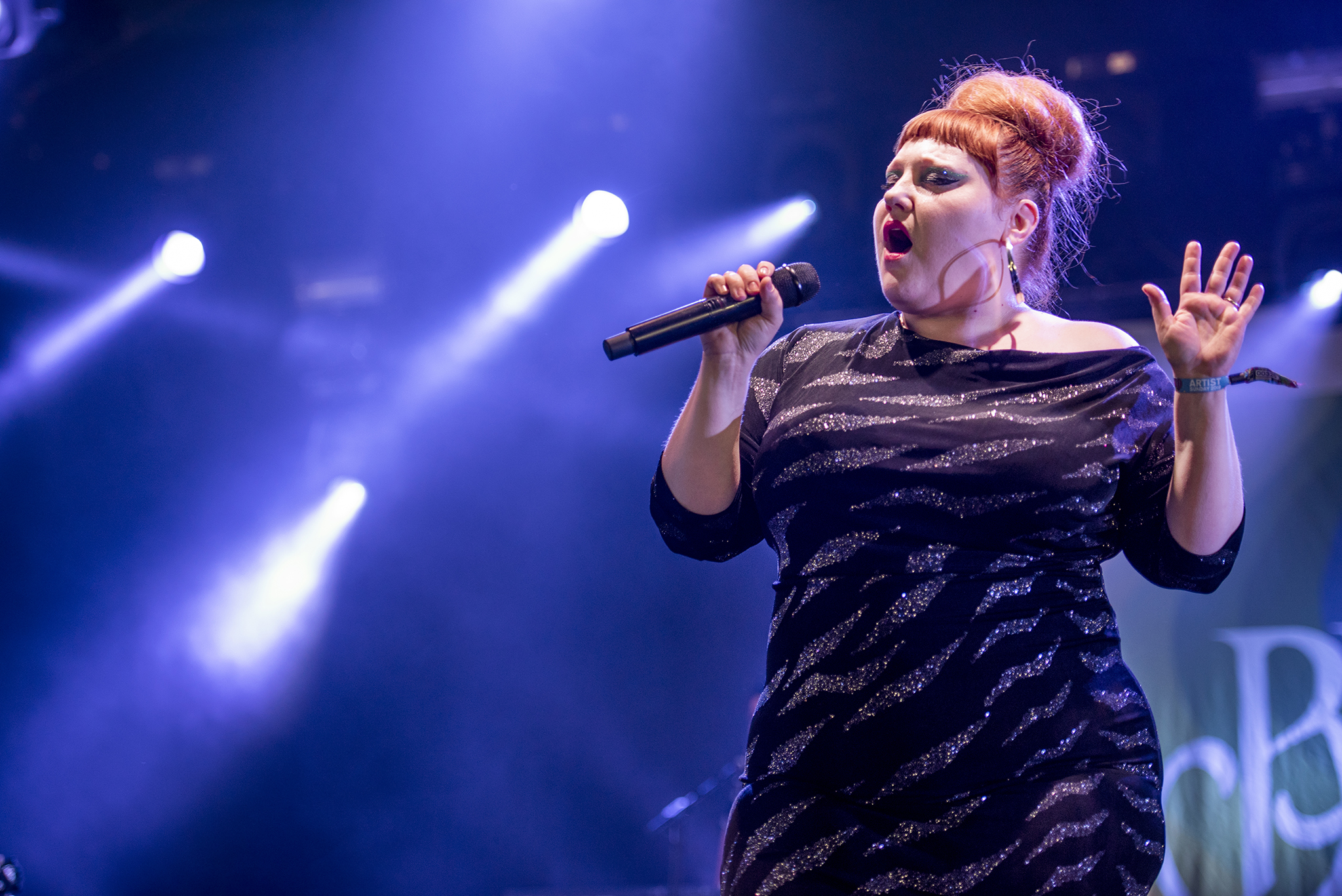 beth ditto 02 copy.jpg