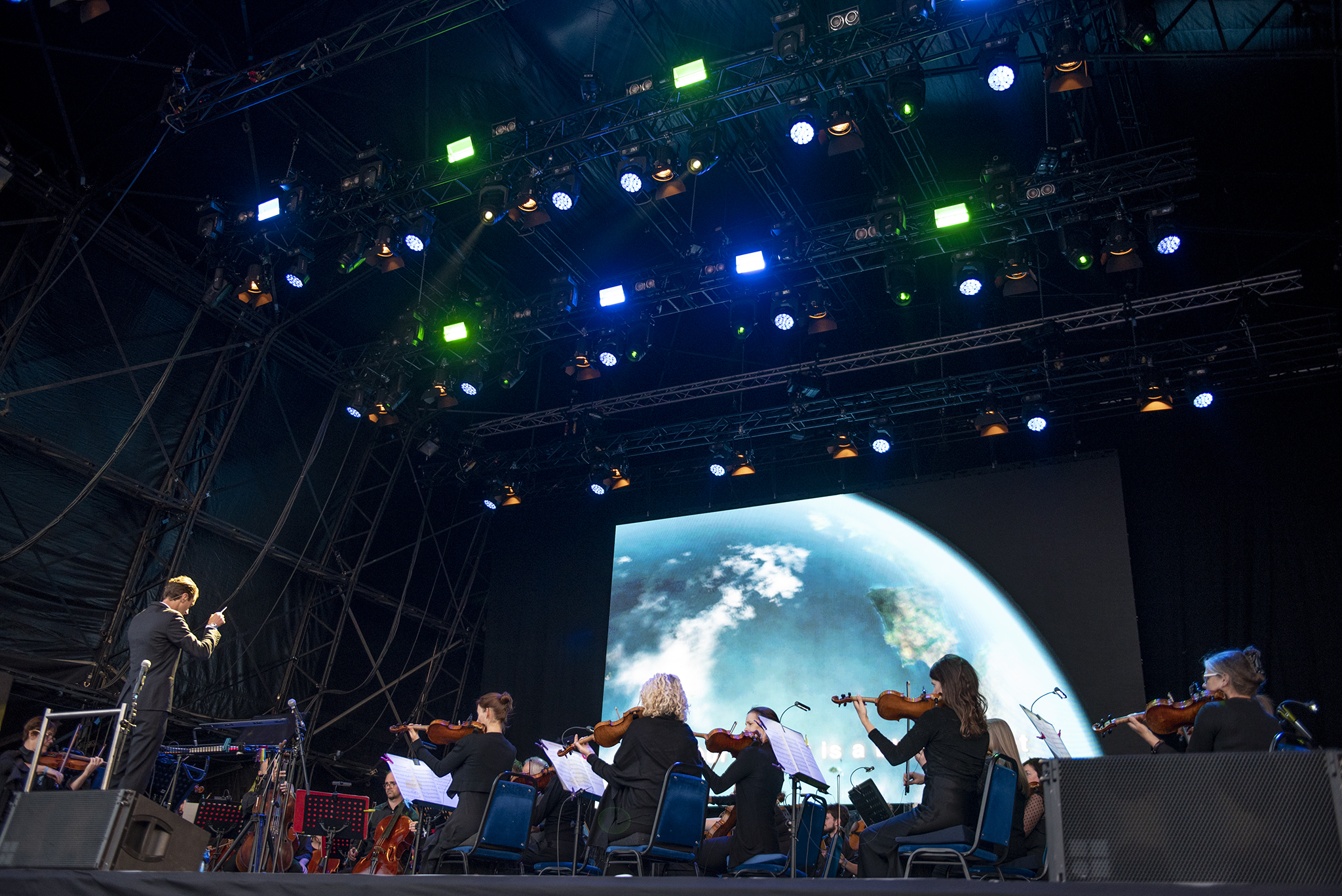 halle03 copy.jpg