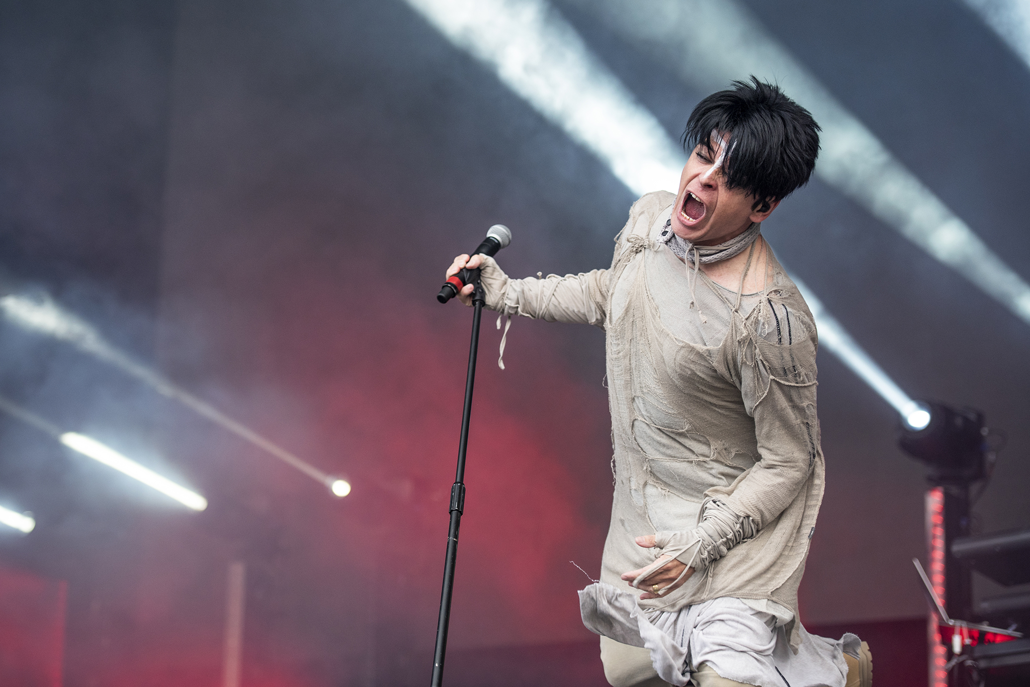 numan16 copy.jpg