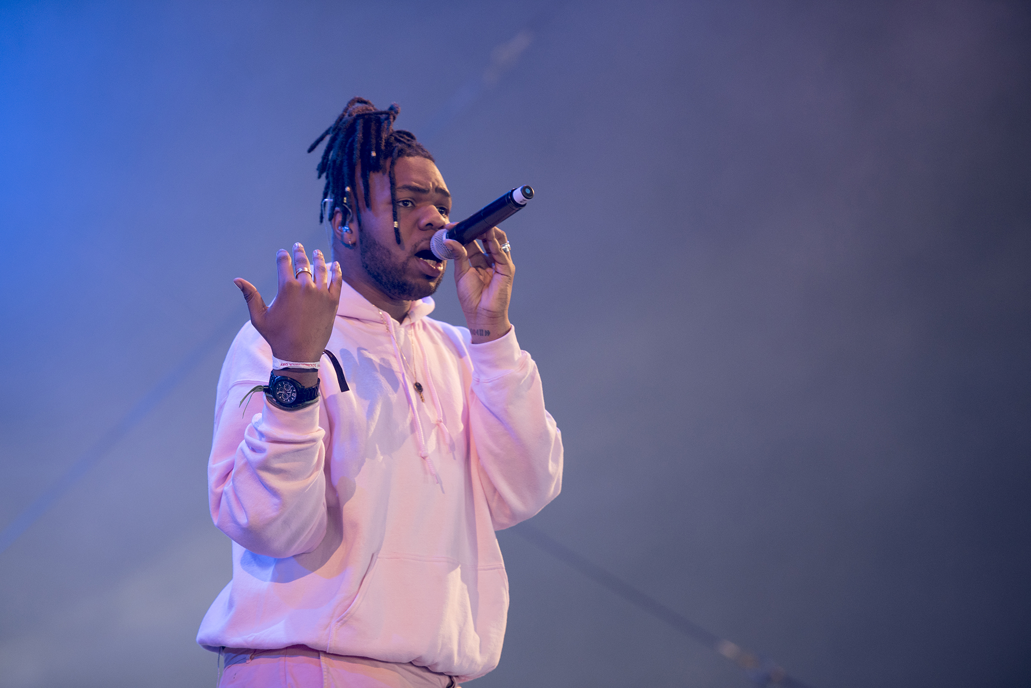 MNEK04.jpg
