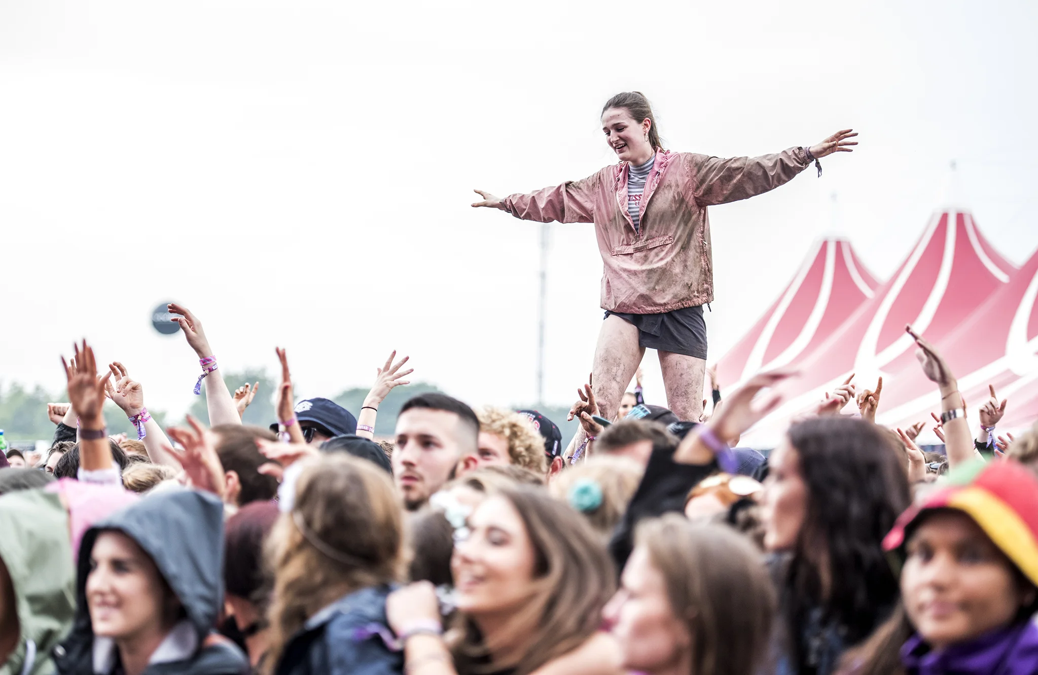 crowd12.jpg