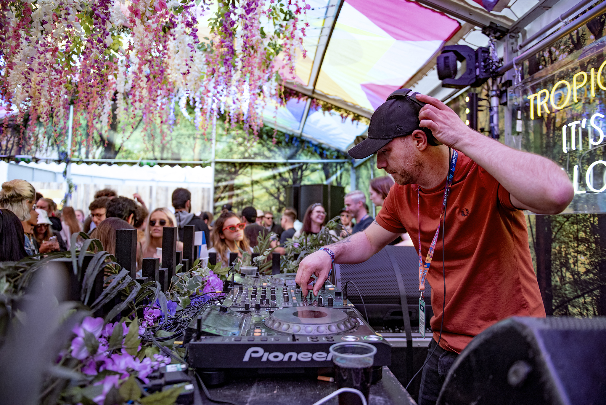 DJ01.jpg