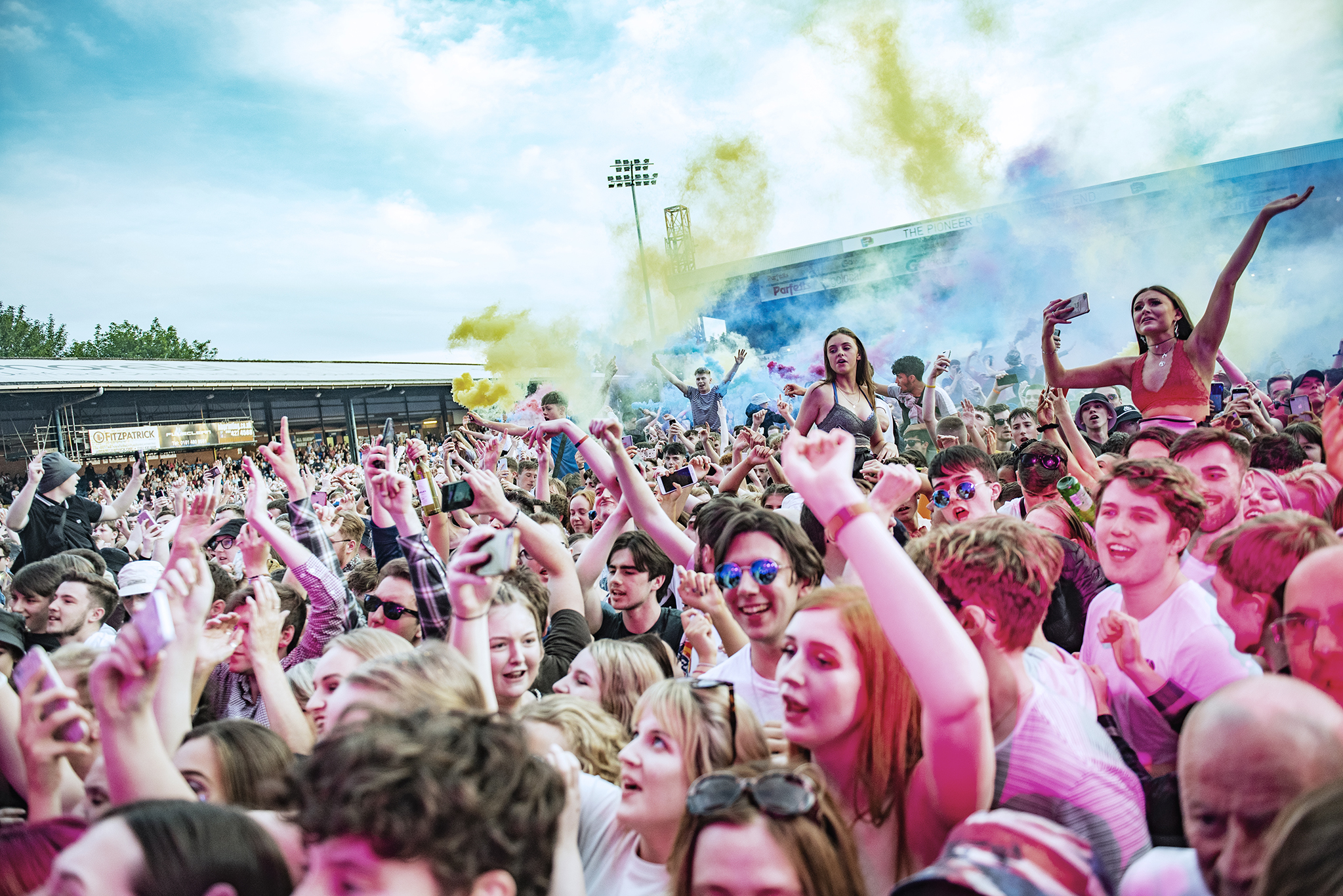 Crowd04.jpg