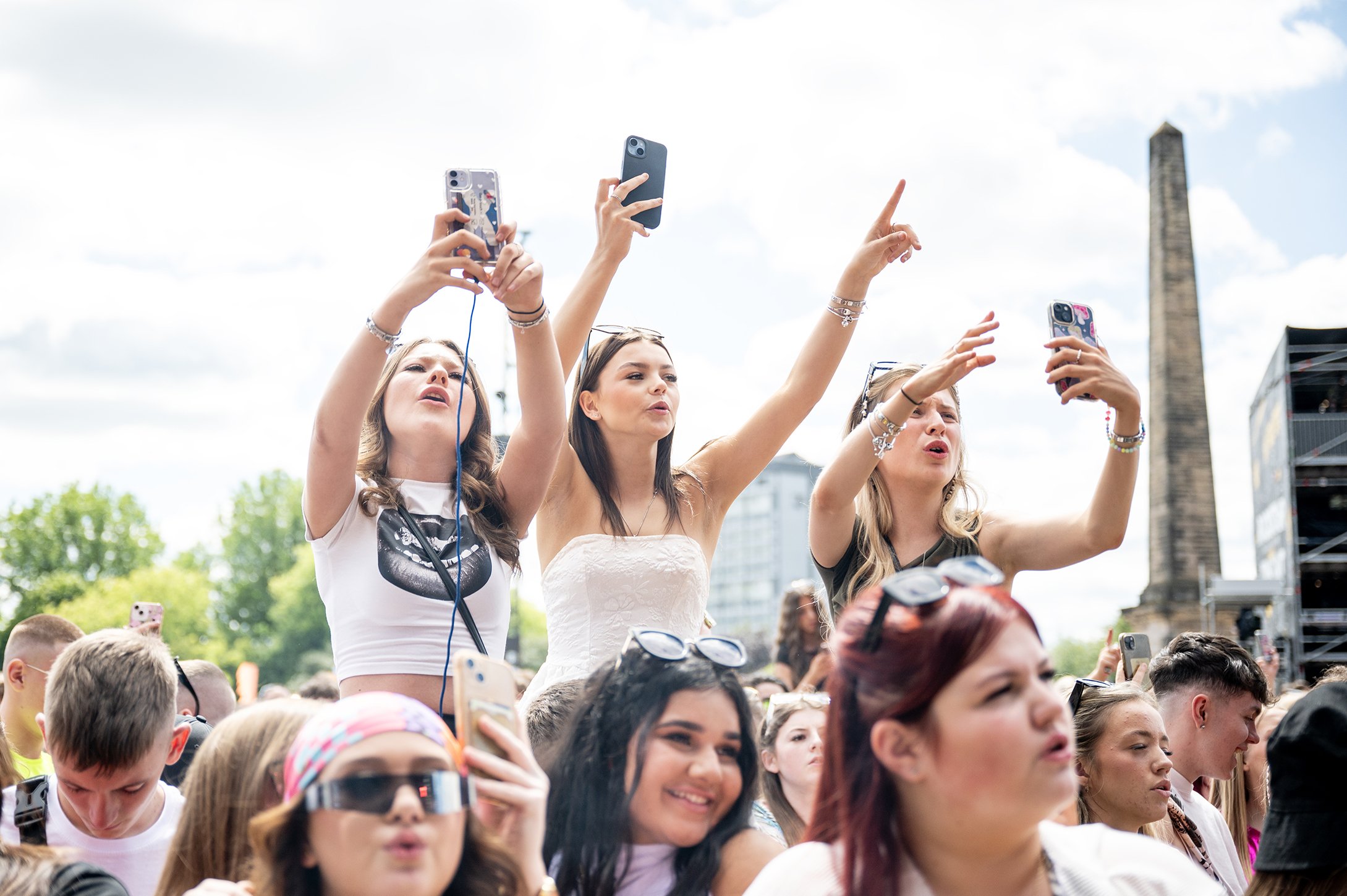 crowd02 copy.jpg