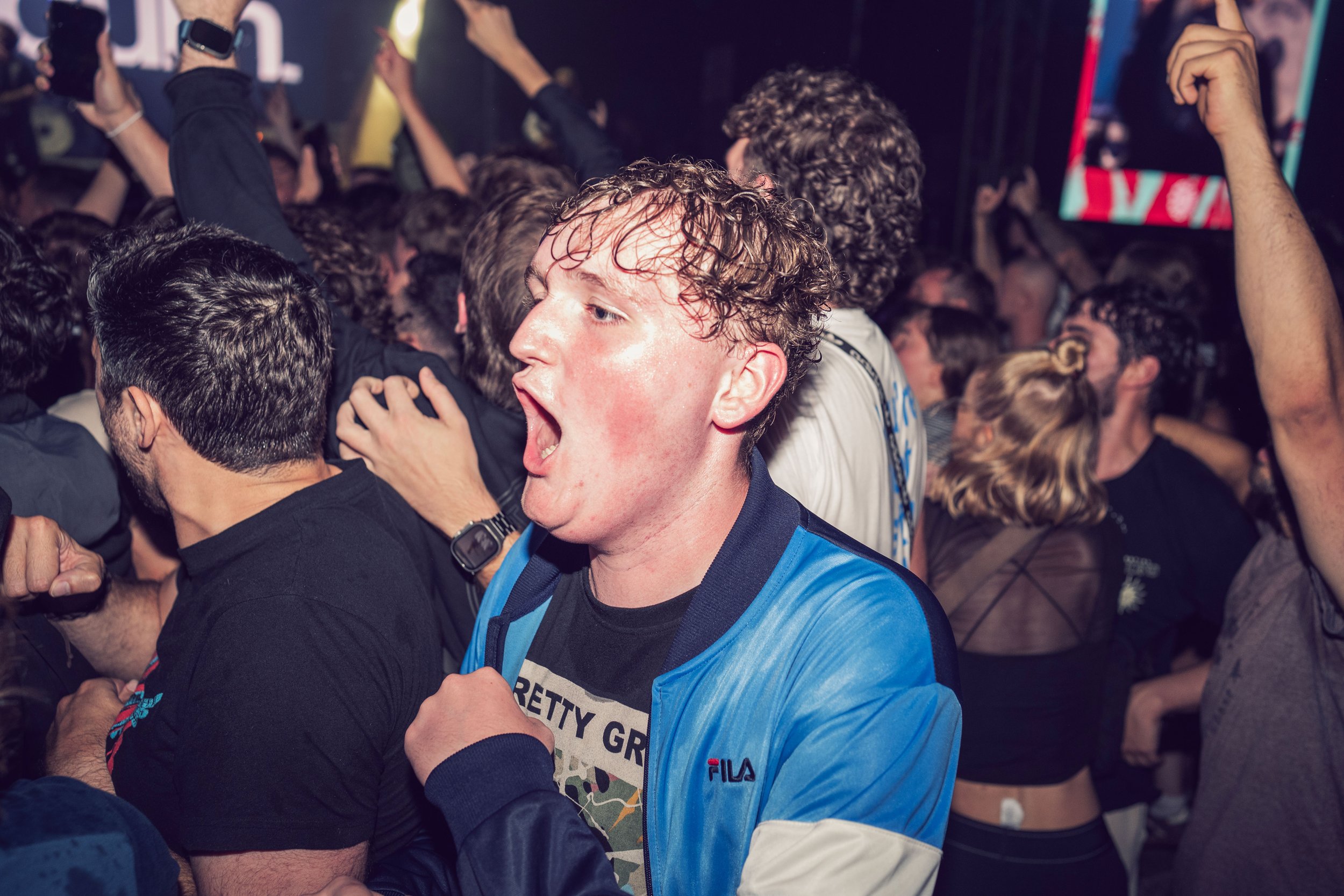Crowds-10.jpg
