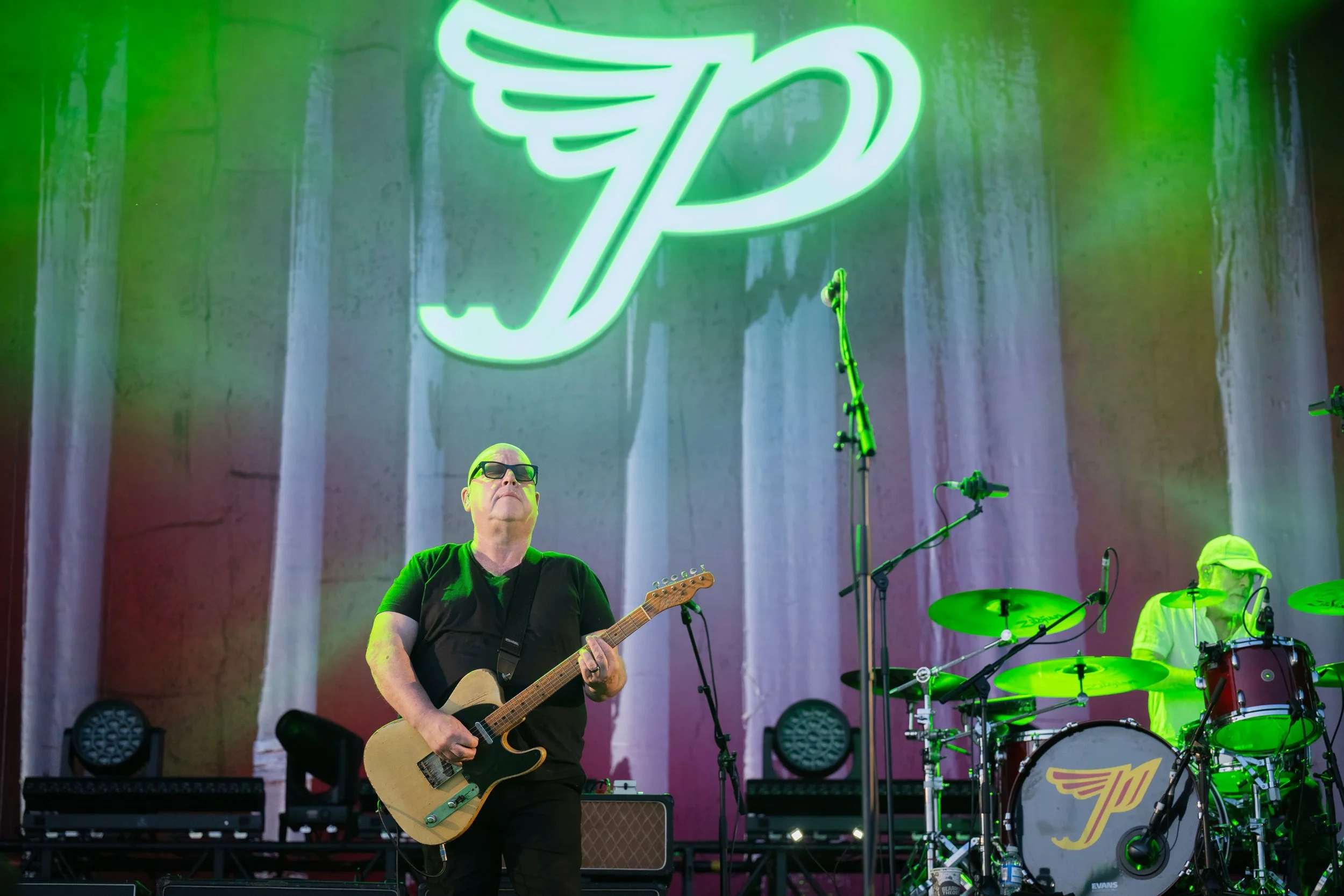17-Pixies.jpg
