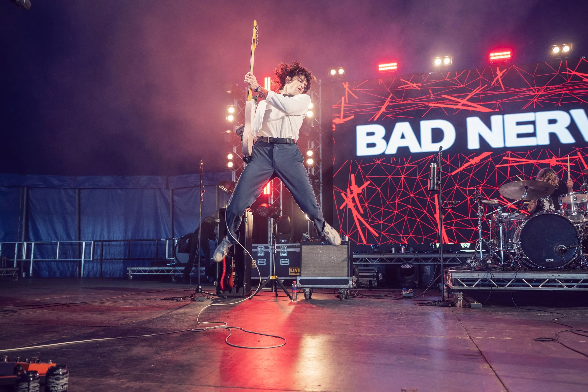 bad-nerves04.jpg