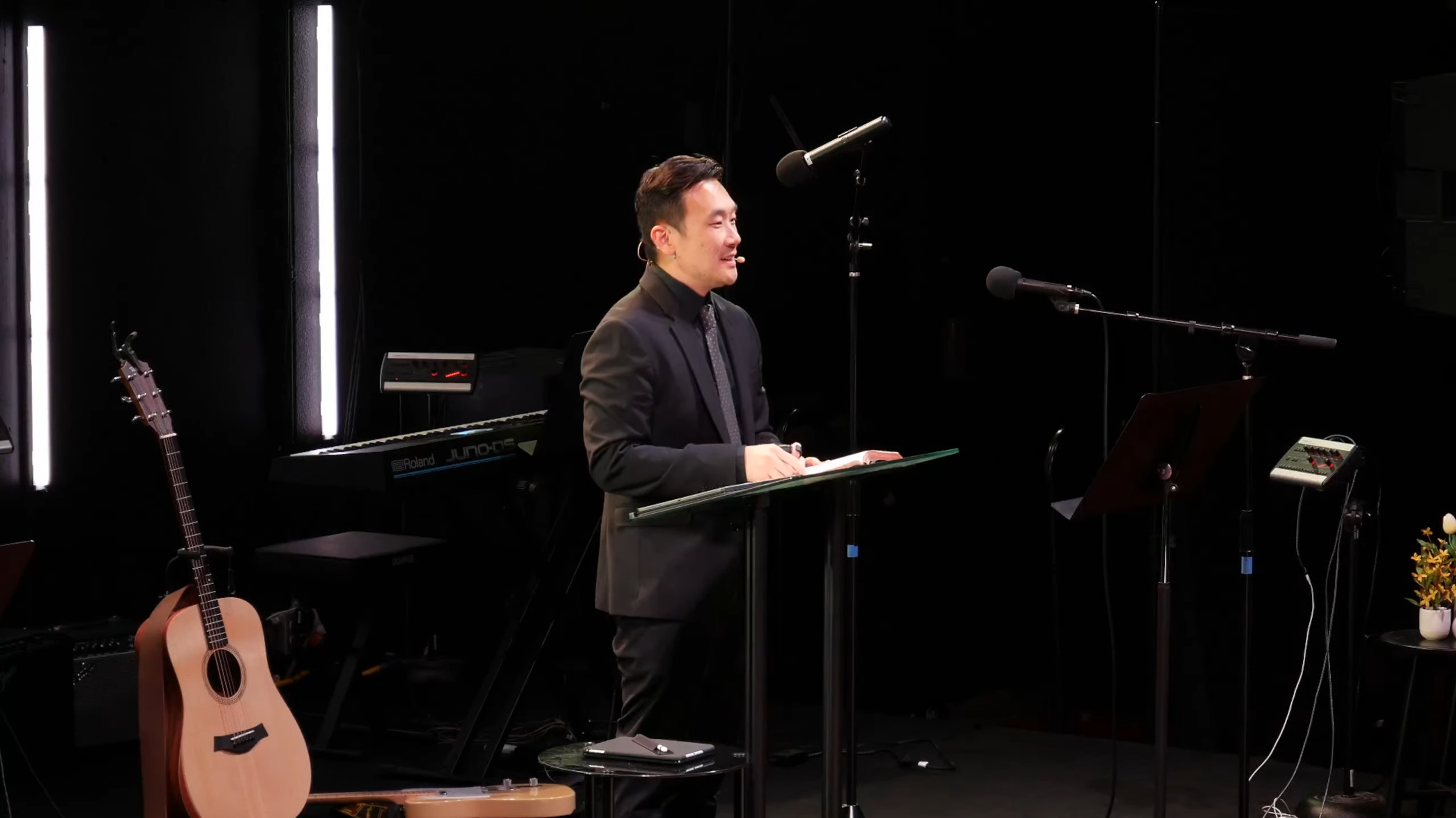 Good Friday Service (Matthew 27:32-54)