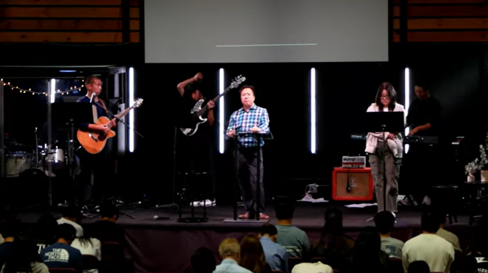 Living in the Presence of the Living God (2 Timothy 3:14-17)