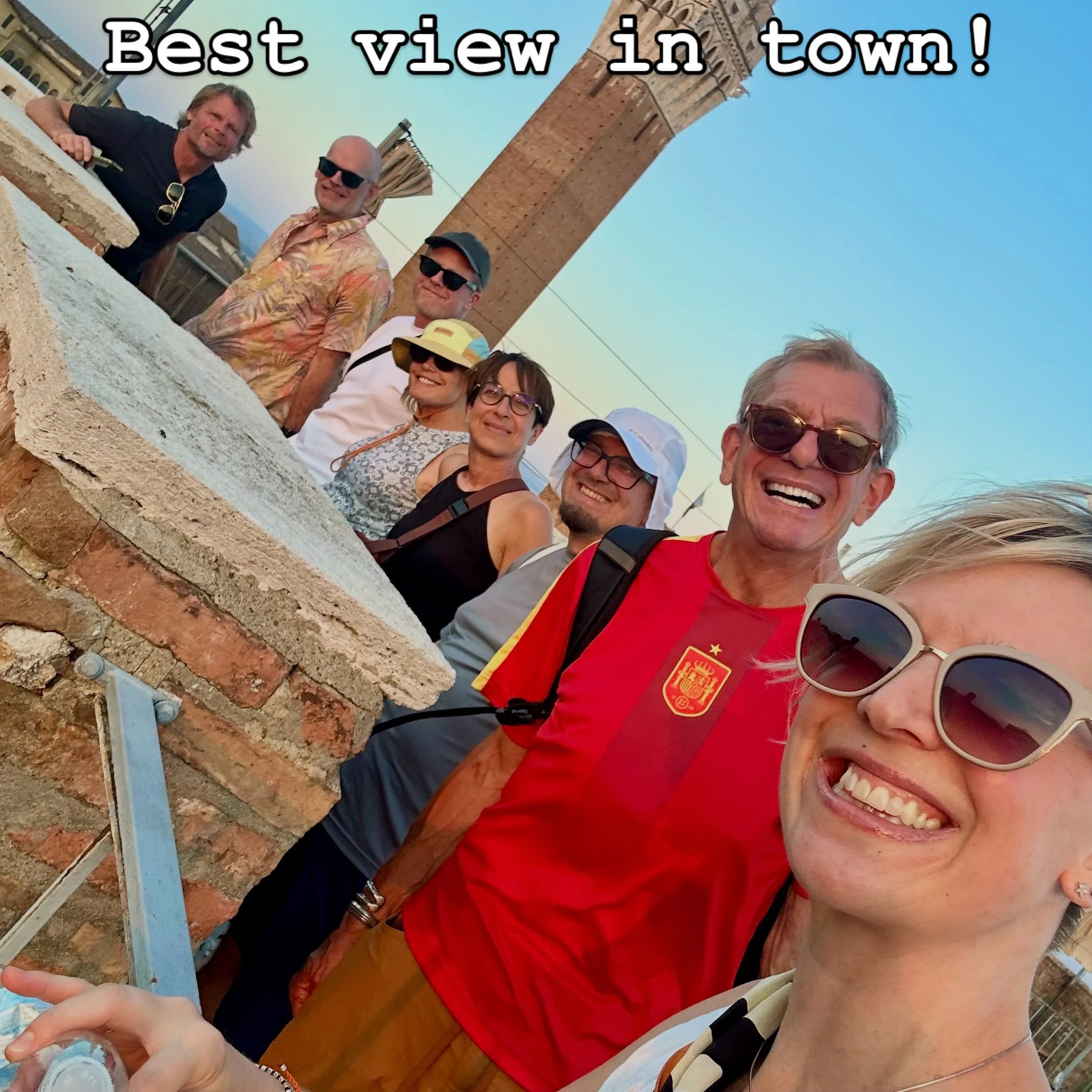 PALIO!! 16 August, Siena: Yesterday I began the day with an interview on Canale 3 Toscana about my life here in Siena - very nerve-wracking but hope it went OK! Then had a wonderful mini-reunion with Rick Steves guides and gave them a Palio-themed to