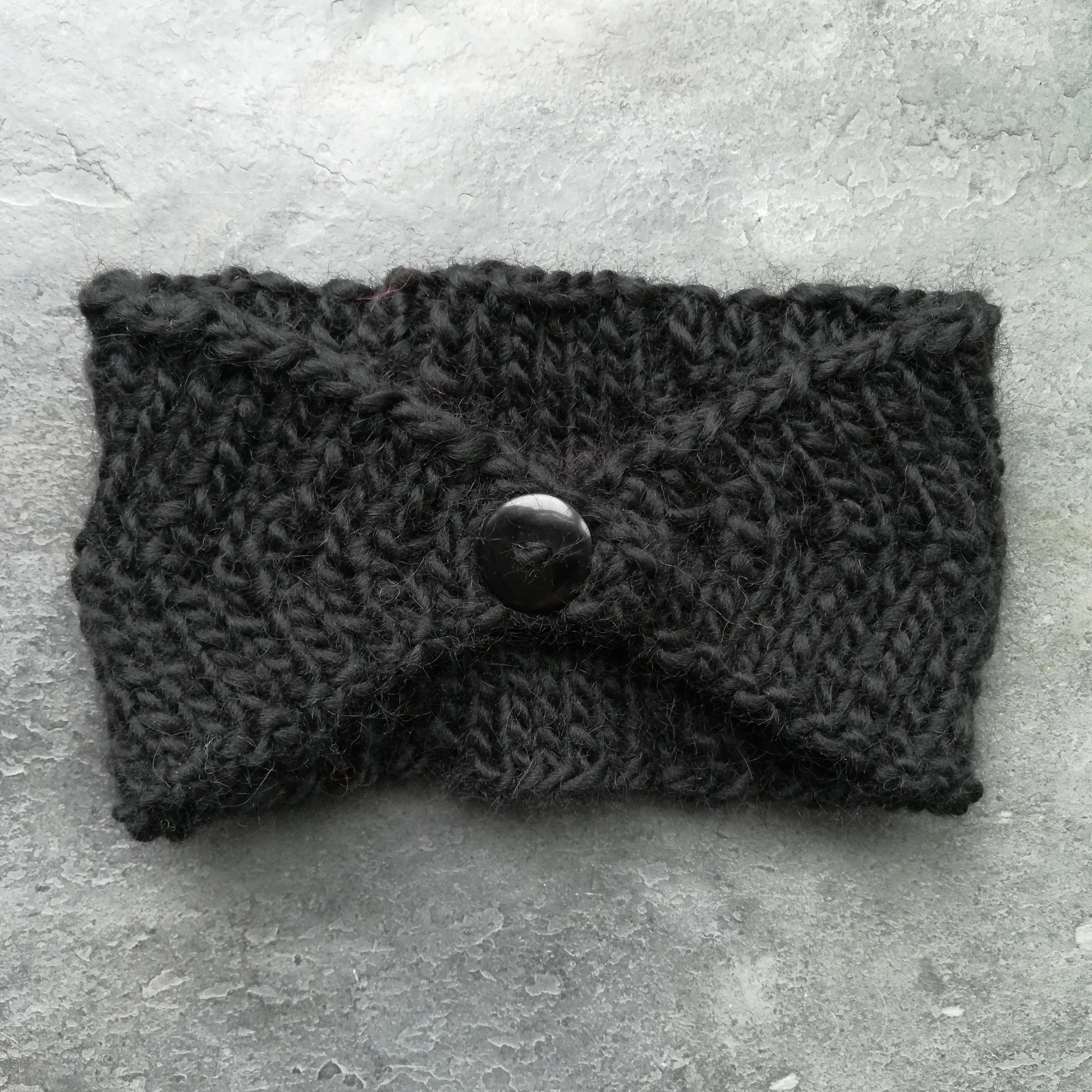 headscarf - black nashua chunky 3.jpg