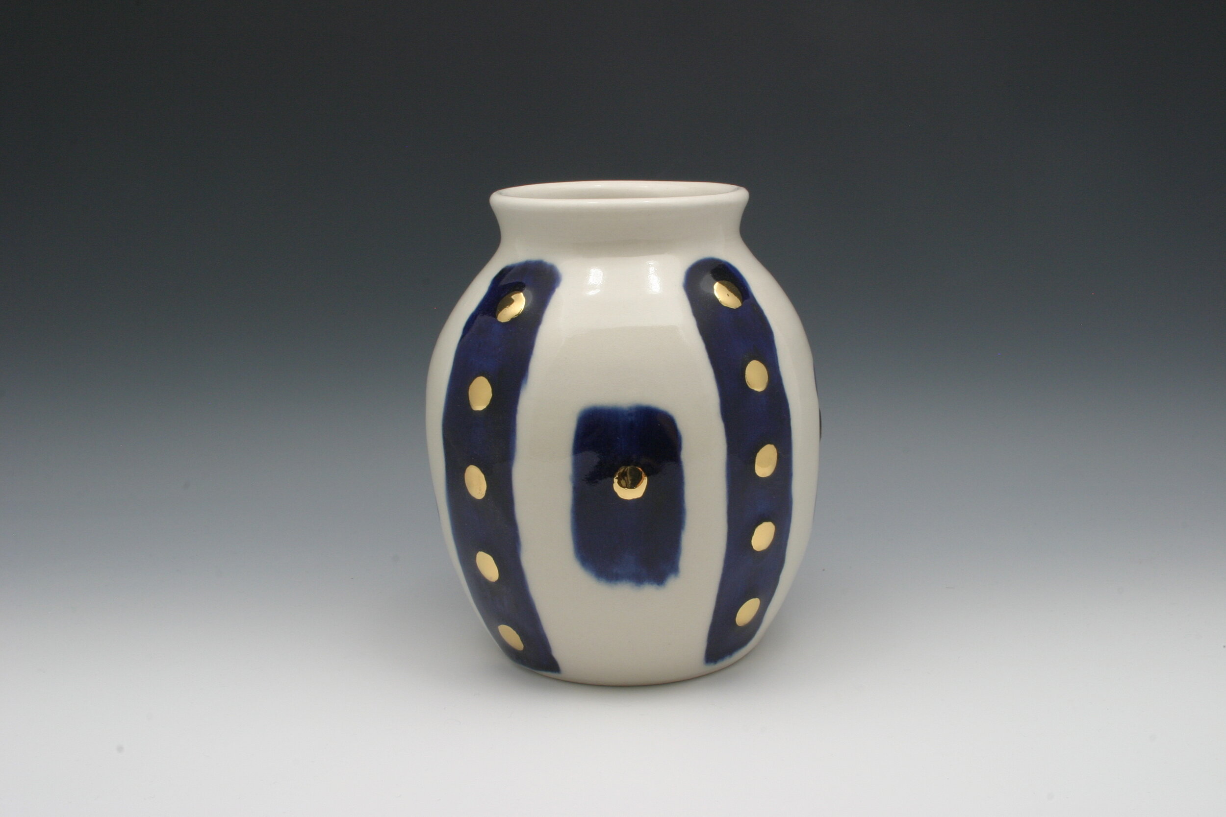 blue and white gilded vase 1.JPG