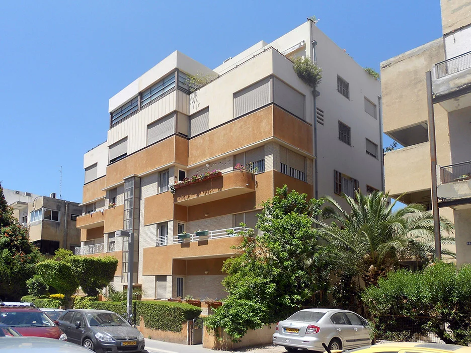 Elishav House, by Josef and Ze'ev Berlin, 1931.