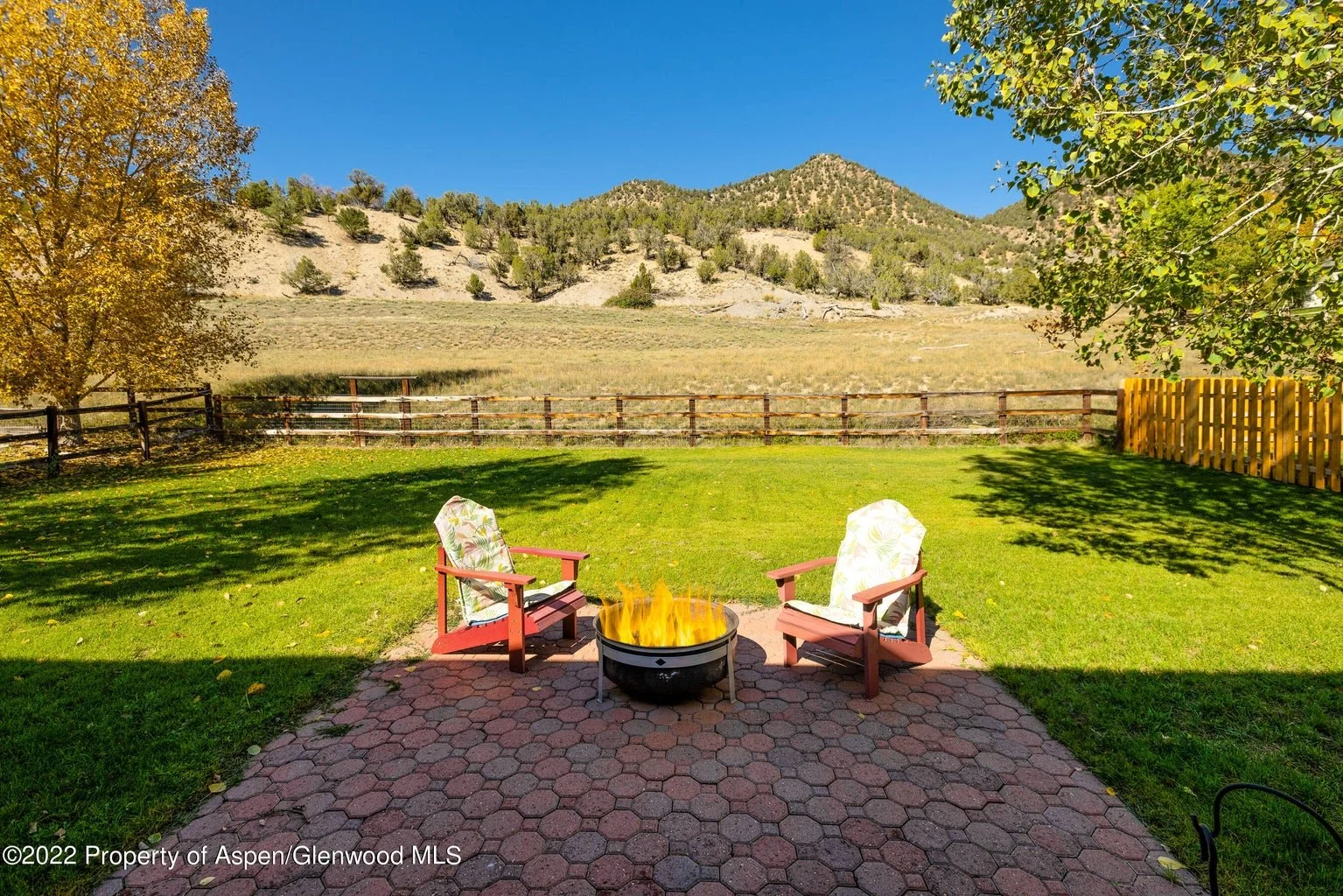 541 Wagon Wheel Backyard.jpeg