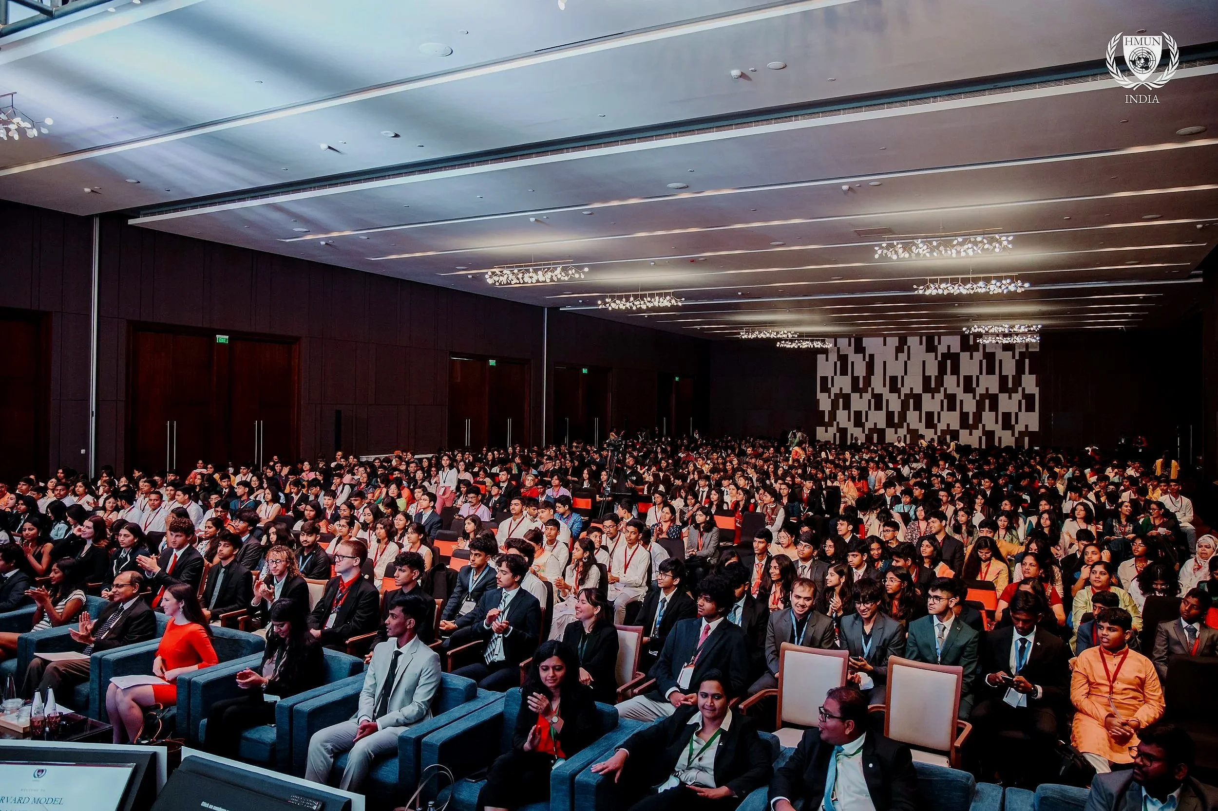 Copy of HMUN_1-0330 (1).jpg