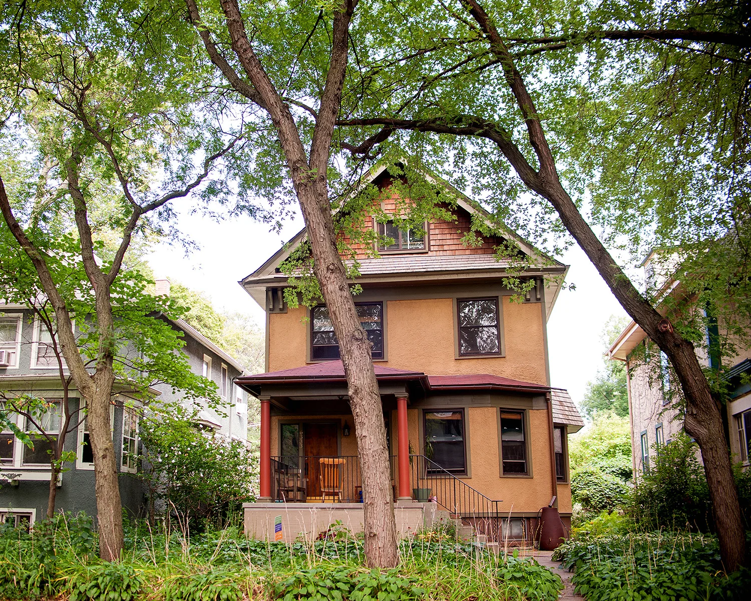 2 6333 N Hermitage - SMALL.jpg