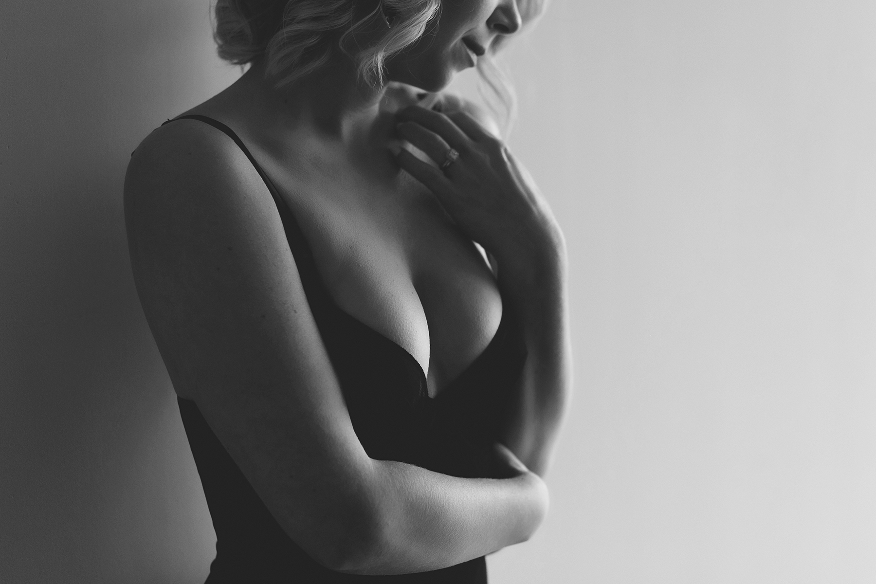 Kimberly-Brooke-Boudoir-Austin-Contact.jpg