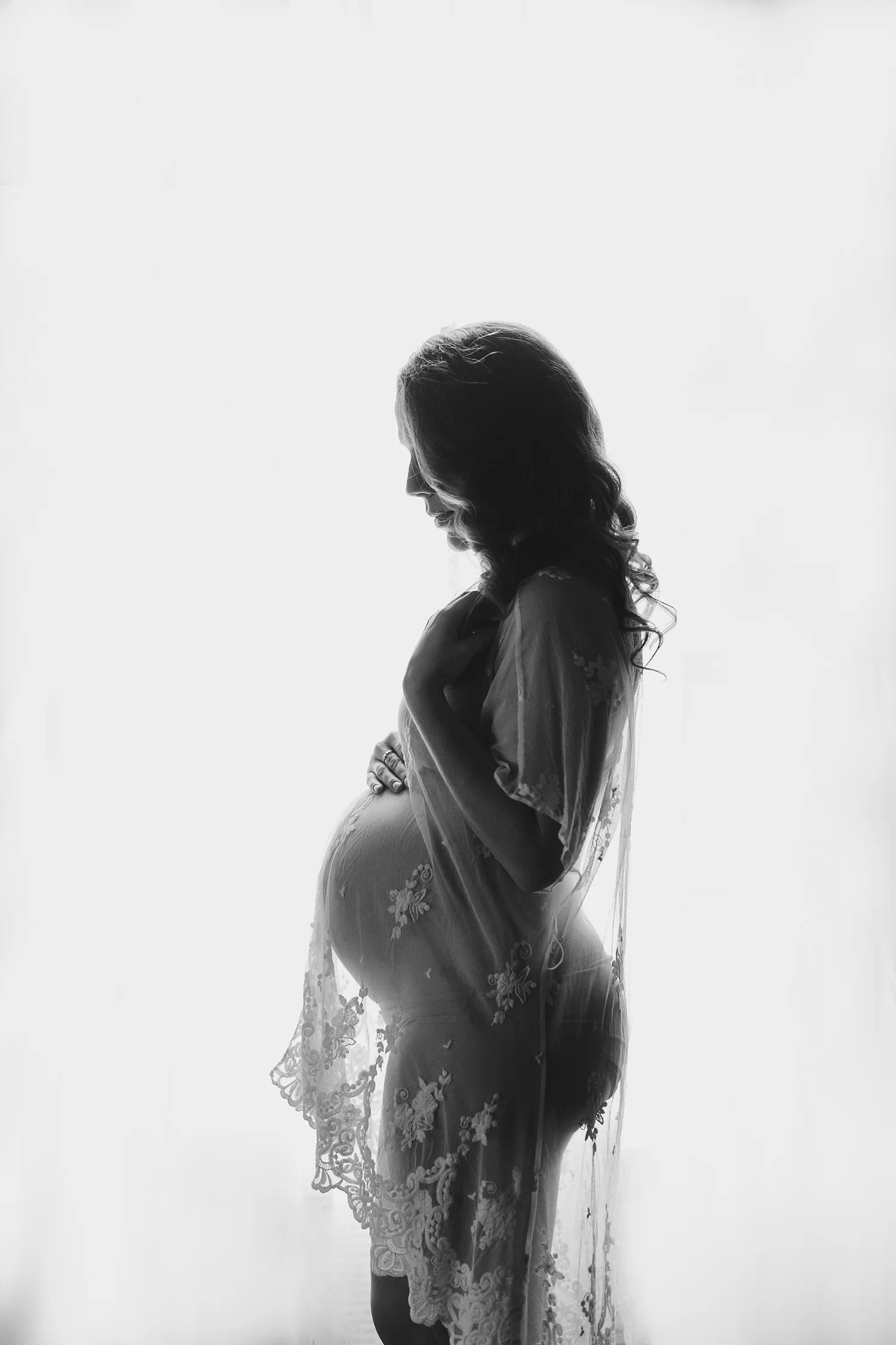 austin-boudoir-photographer-maternity-silhouette.jpg