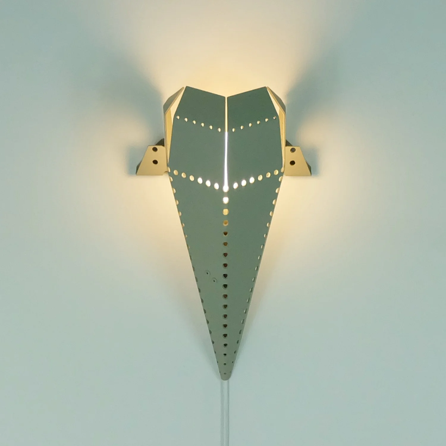 Evolute Light Grey_1.JPG