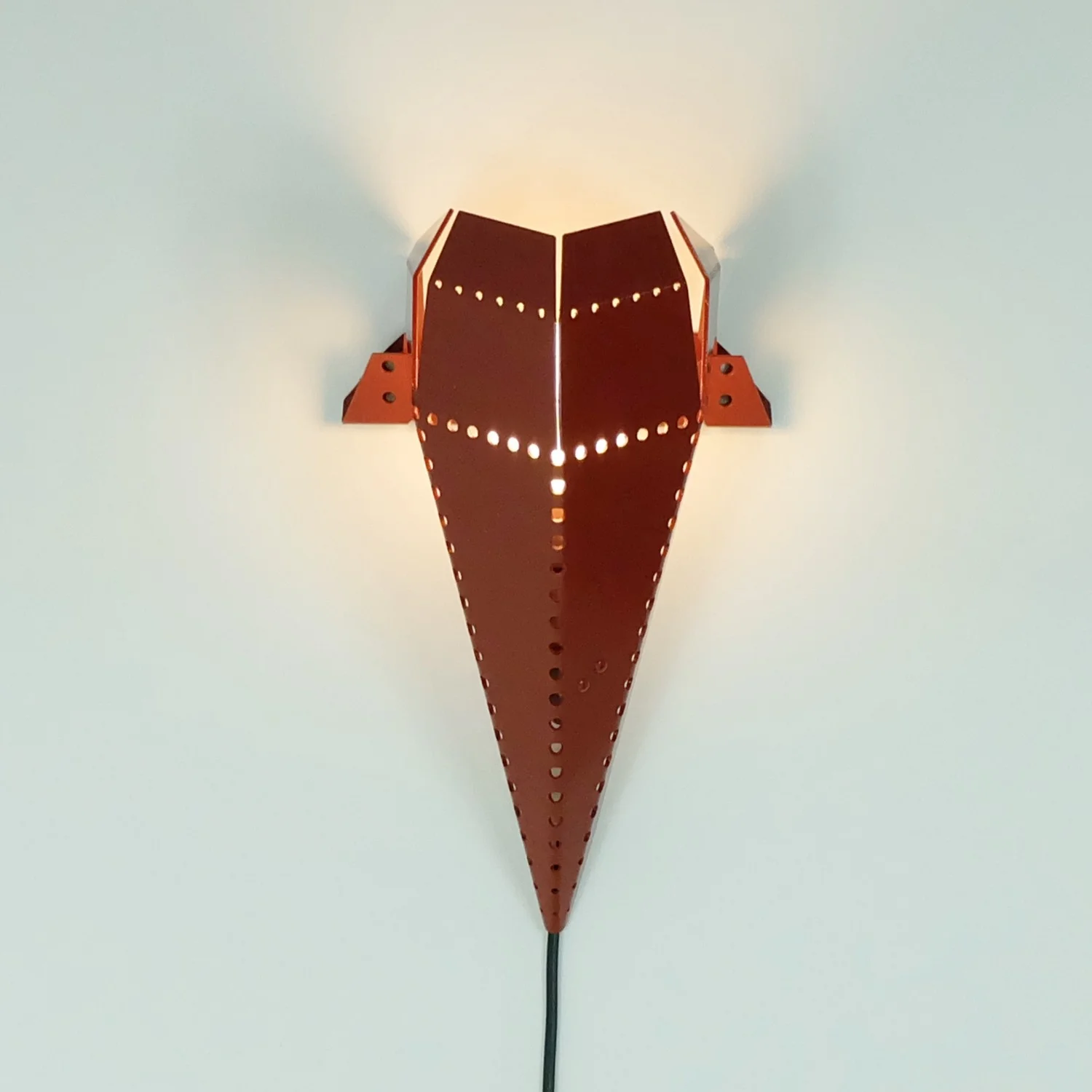 Evolute Red Oxide_1.JPG