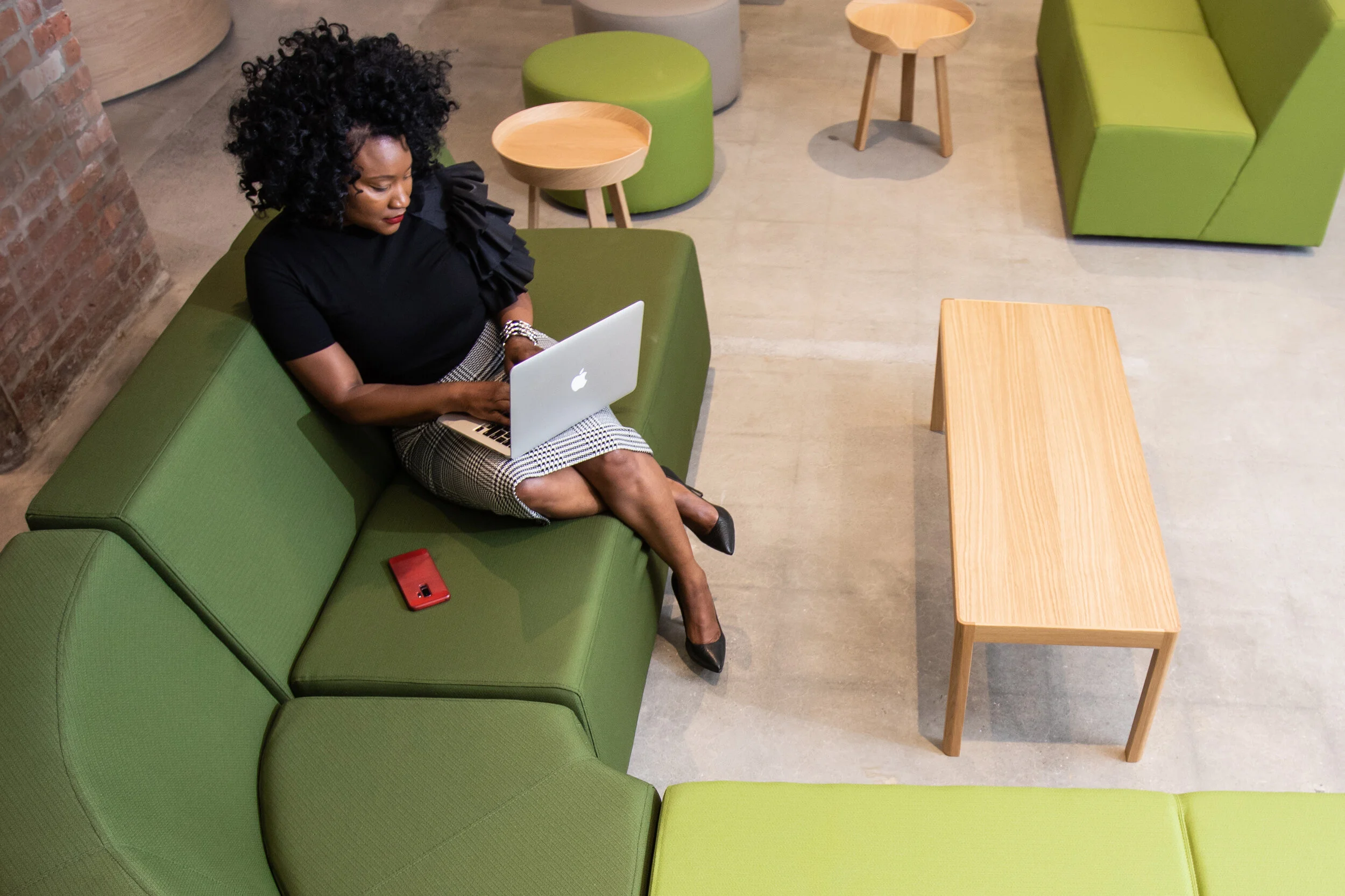  Comfortable Furniture and Atmosphere 