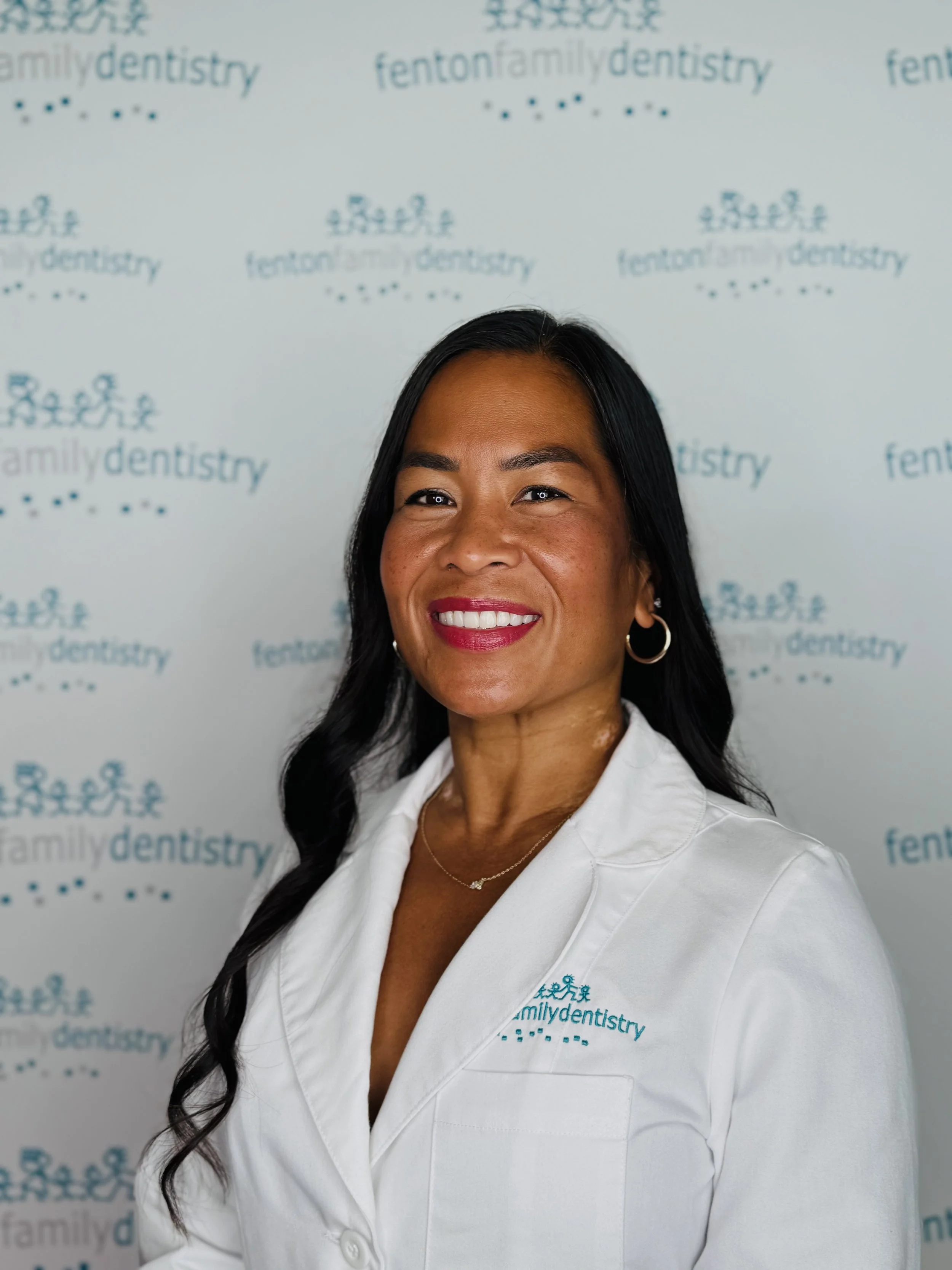 Dr. Jessica Nieva