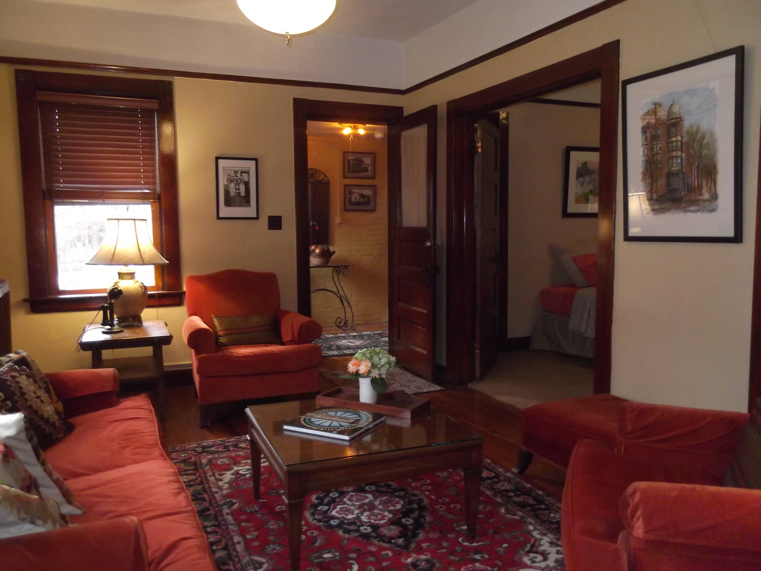 St. Helen Living Room III  11-19.JPG
