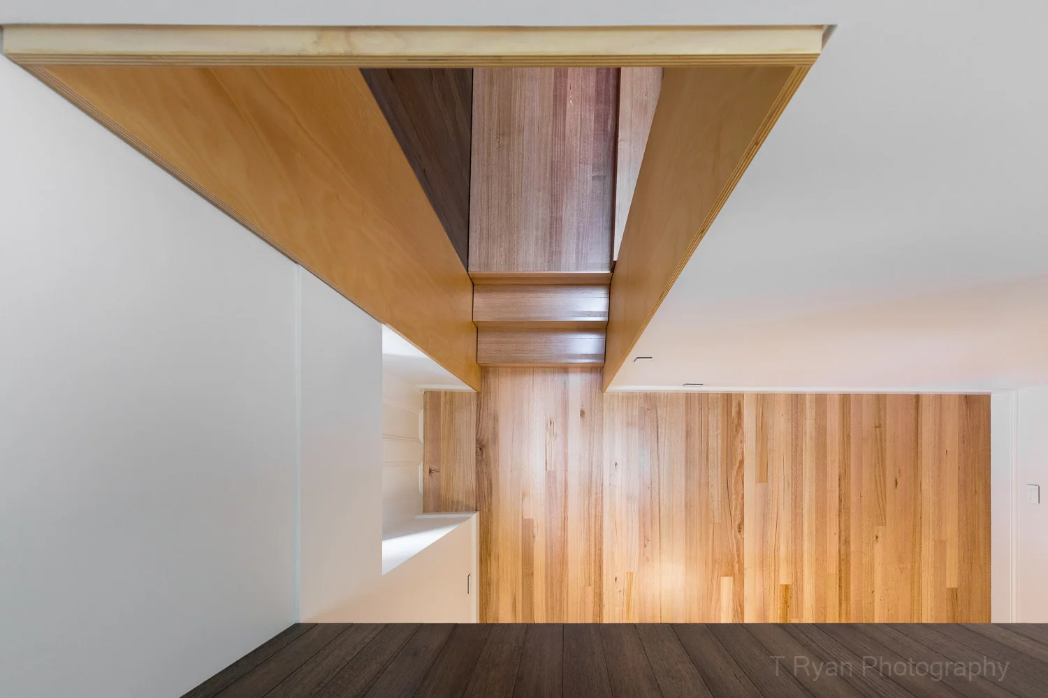 Blue Magnolia House, Hobart - MGArchitecture.Interiors