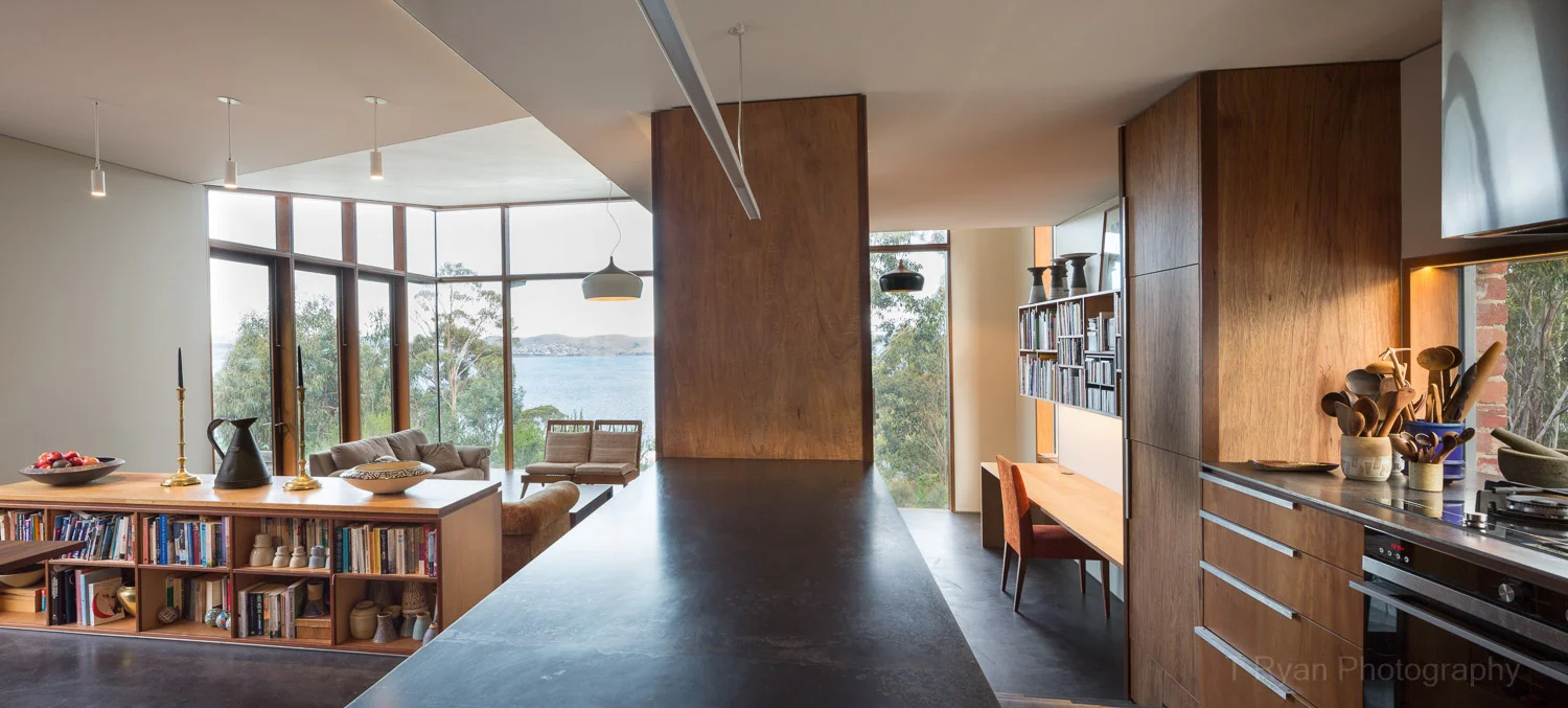 Directors' Residence - Morrison & Breytenbach Architects
