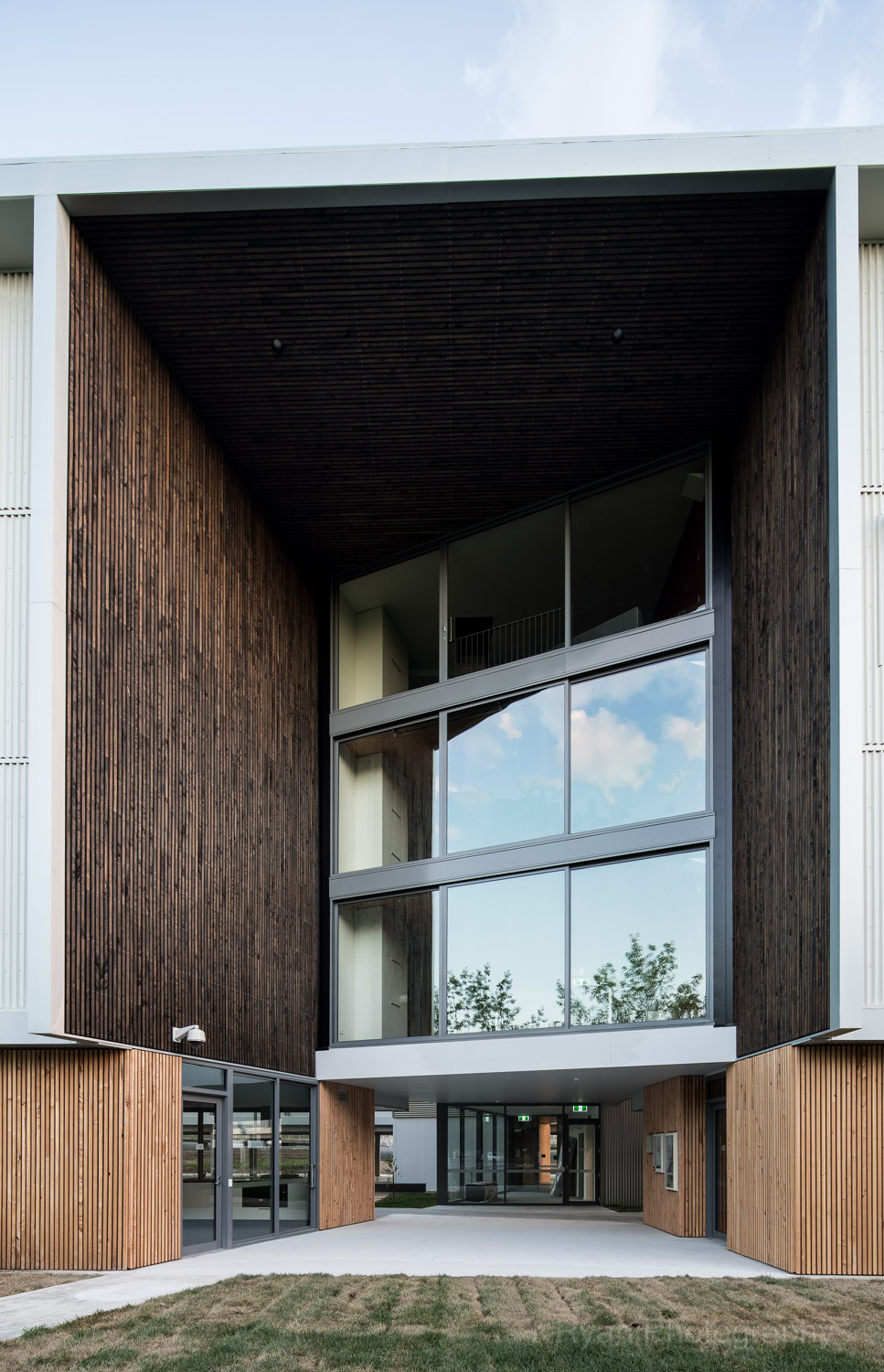 University of Tasmania - Inveresk Residences, Morrison &amp; Breytenbach Architects, Hutchinson Builders  Aldanmark Consulting Engineers