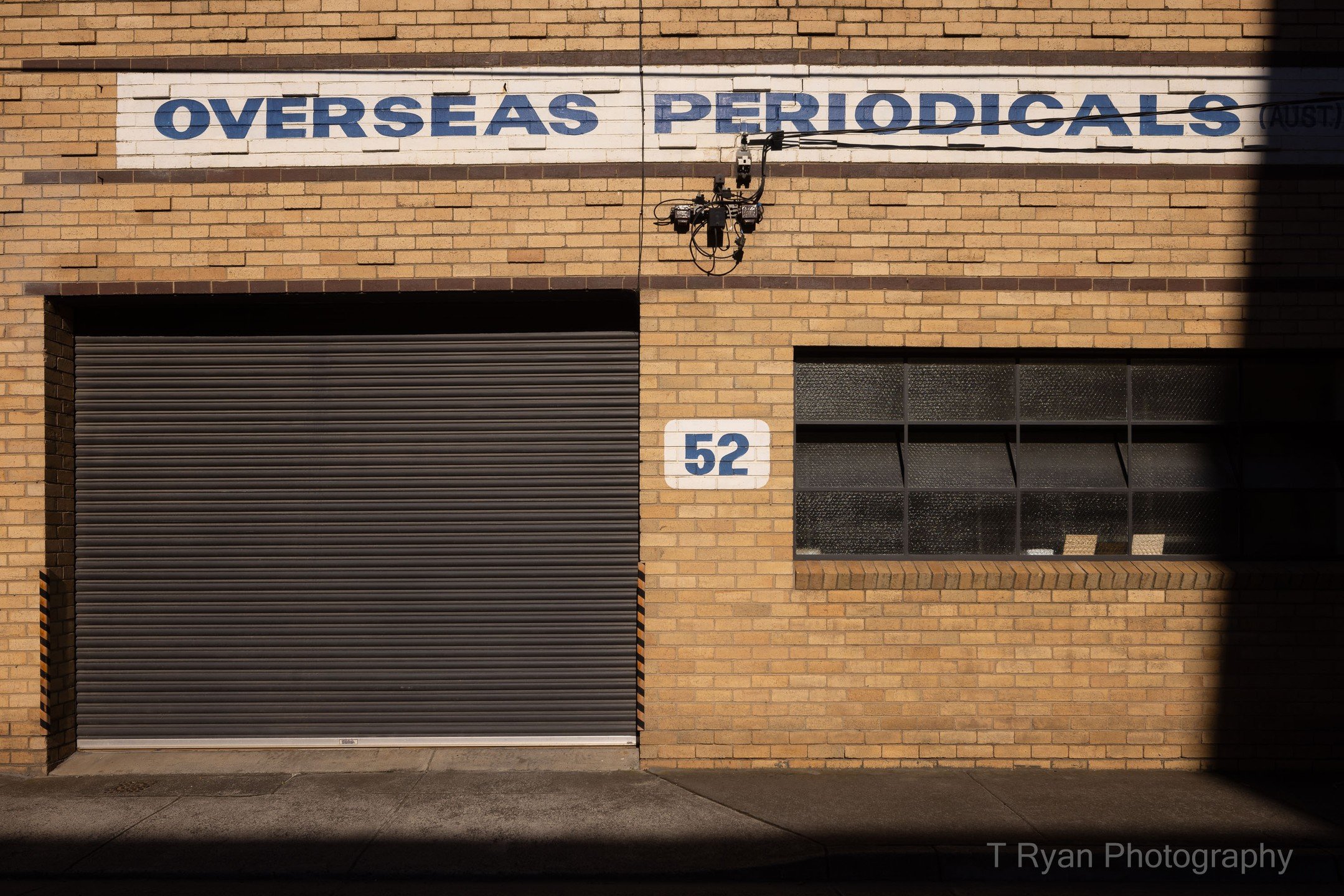 #suburbia #industrialdesign #typeface #architecturephotography #modernism #midcenturymodern #architecturephotography #ausphotomag #capturemagazine #heritagearchitecture #australiansuburbia