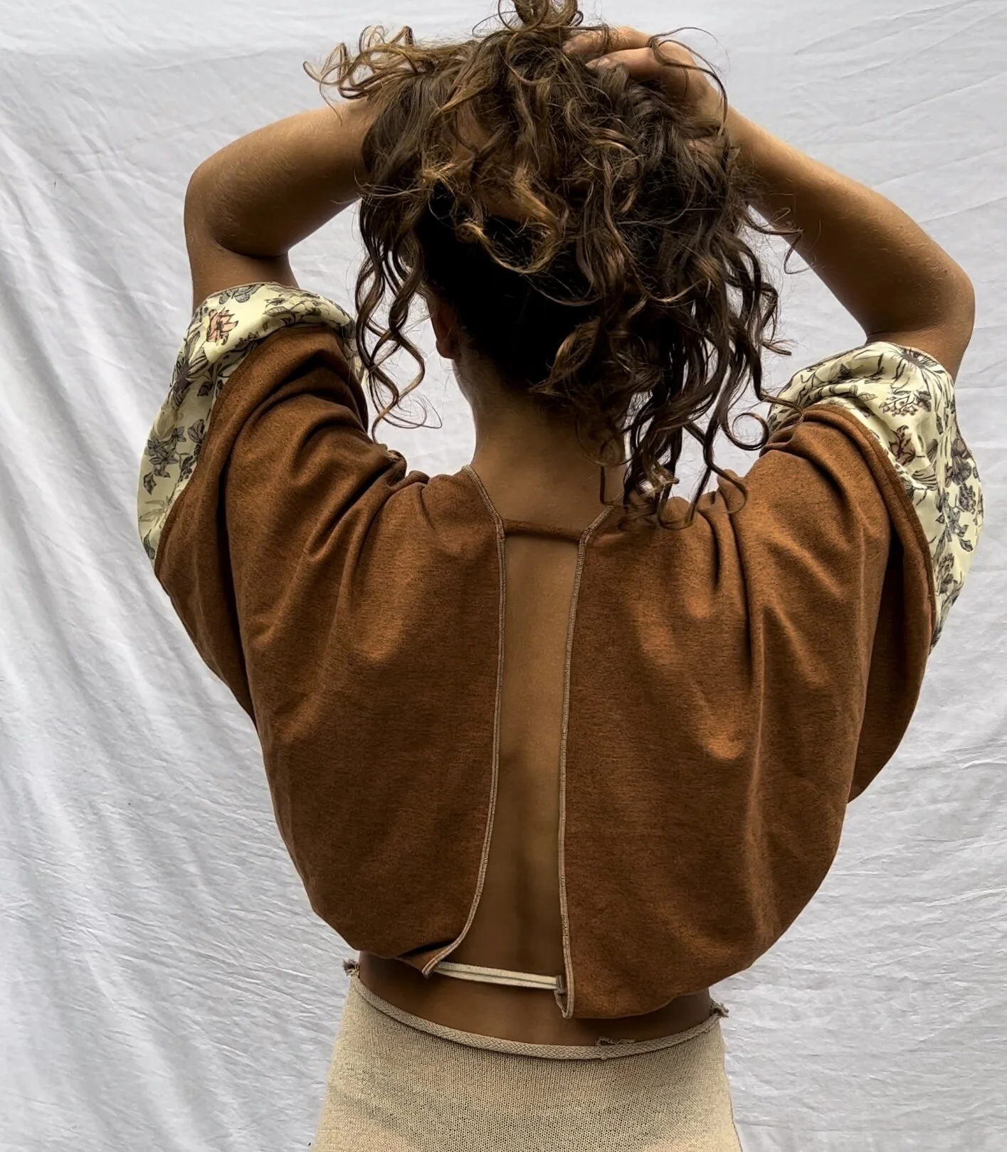 54EEBD64-5090-4095-BB4B-5FBDDD01F99B