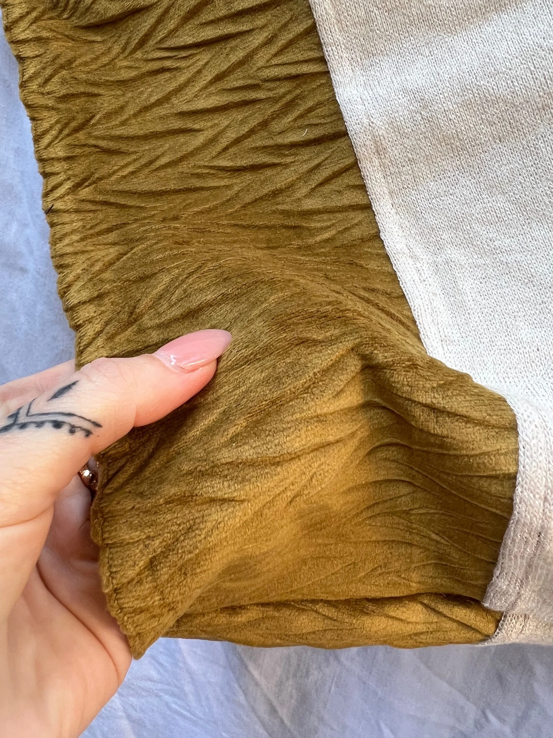 43B55231-4350-4EE4-90F6-B01AE6C9D1E2