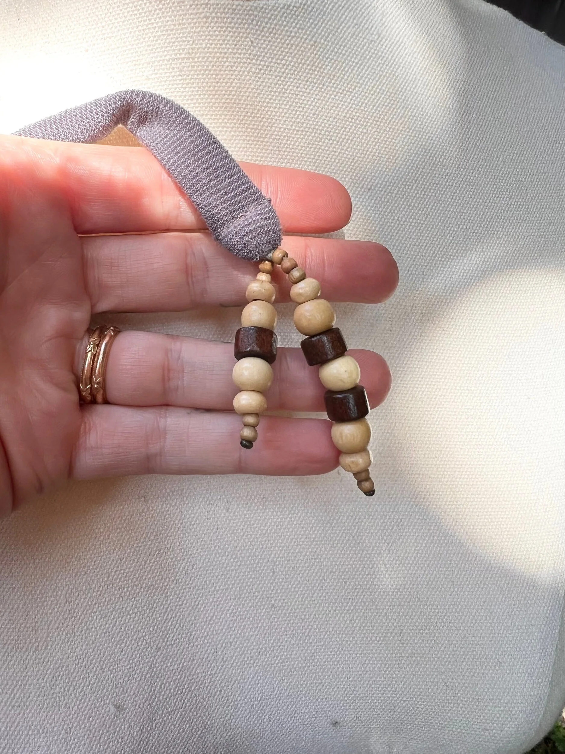 0F8C6B9D-56FF-45A2-8F9F-2F2371488DAC