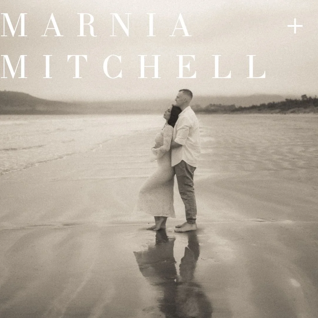 Love making the world go round with @marniakingston and Mitchell...scroll to the end for the big finish (spoiler: she said YES!)

#gallerylanemagazine #hobartphotographer #hobartmaternityphotographer