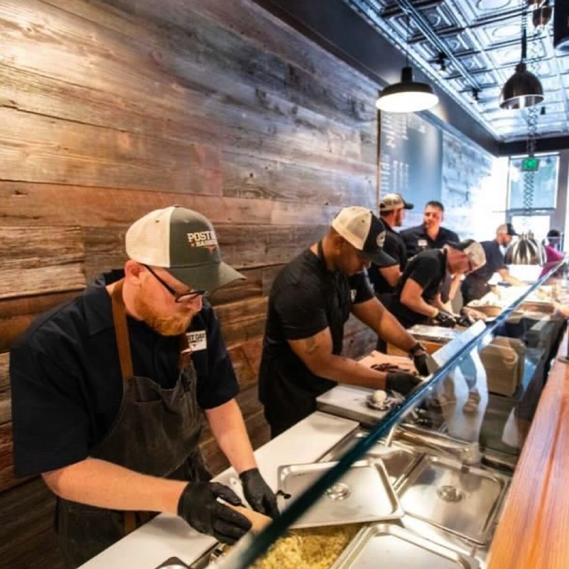 We&rsquo;re hiring meat slicers, line cooks, and well-rounded food service specialists at @postoakdenver! Pay starts at an average of $22/hr and tip share for the year has ranged from $6.25-$13.45/hr. 💰 Send us an email at careers@postoakdenver.com 