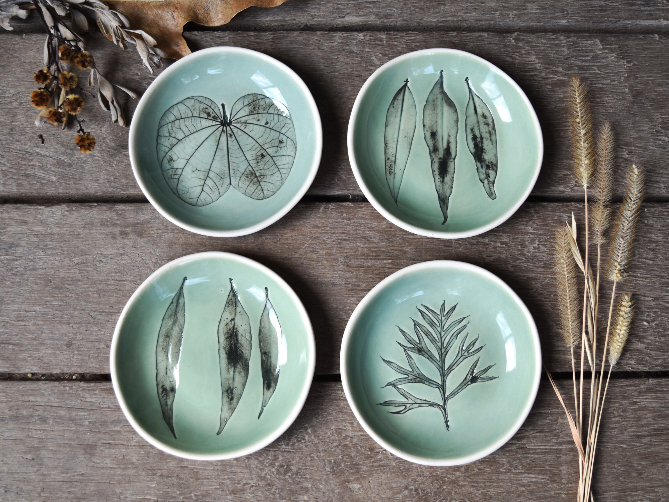 Med Leaf bowls - sage green.JPG