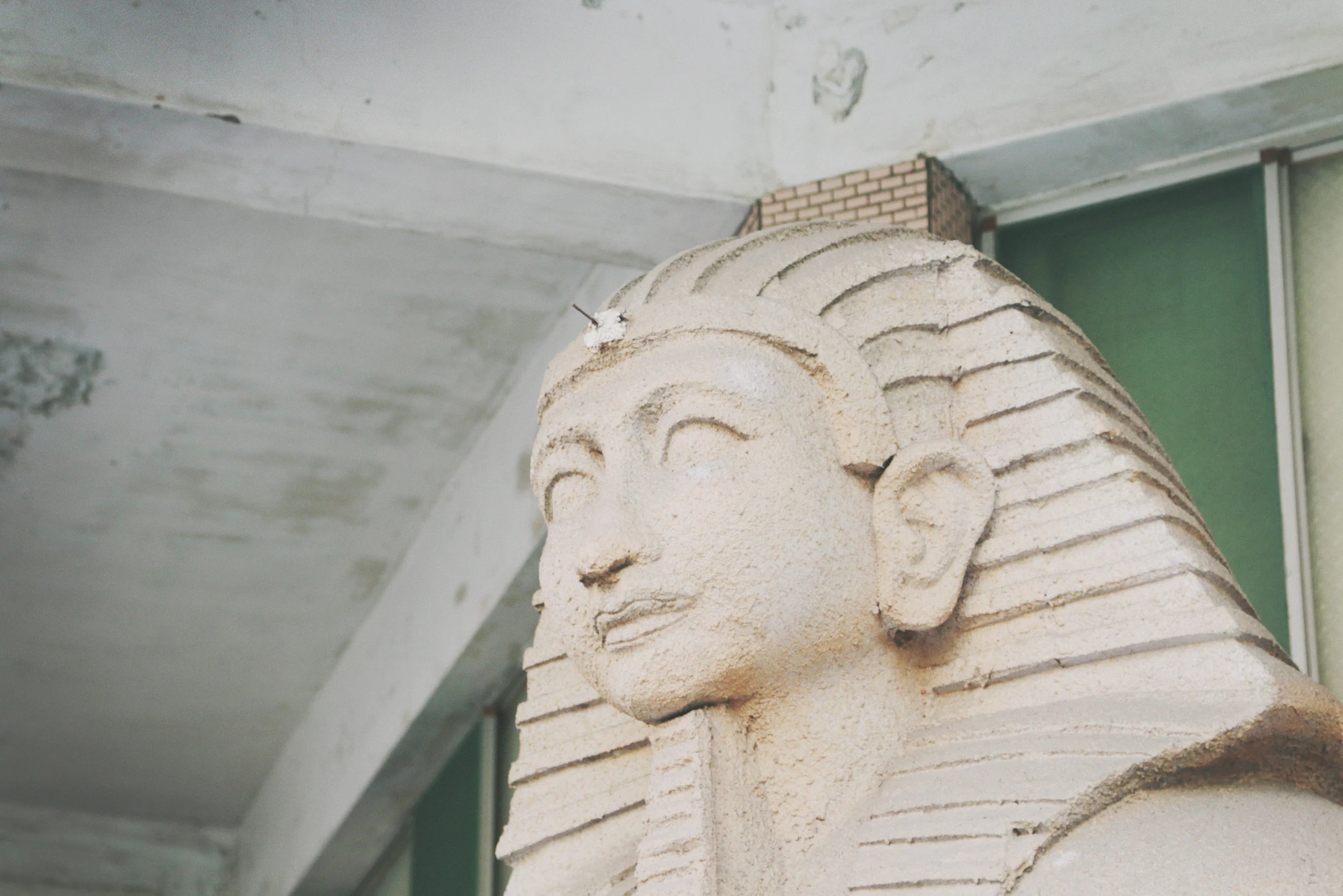 A Pharaoh down an Alley in Fengshan