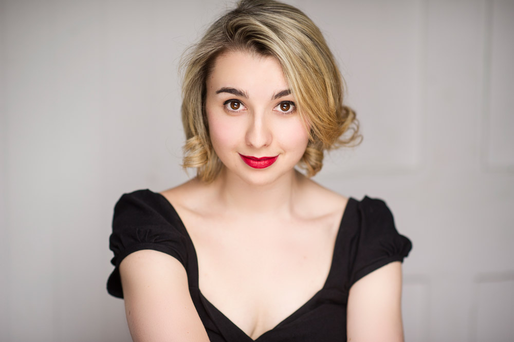 Melody Beck Headshot.jpg