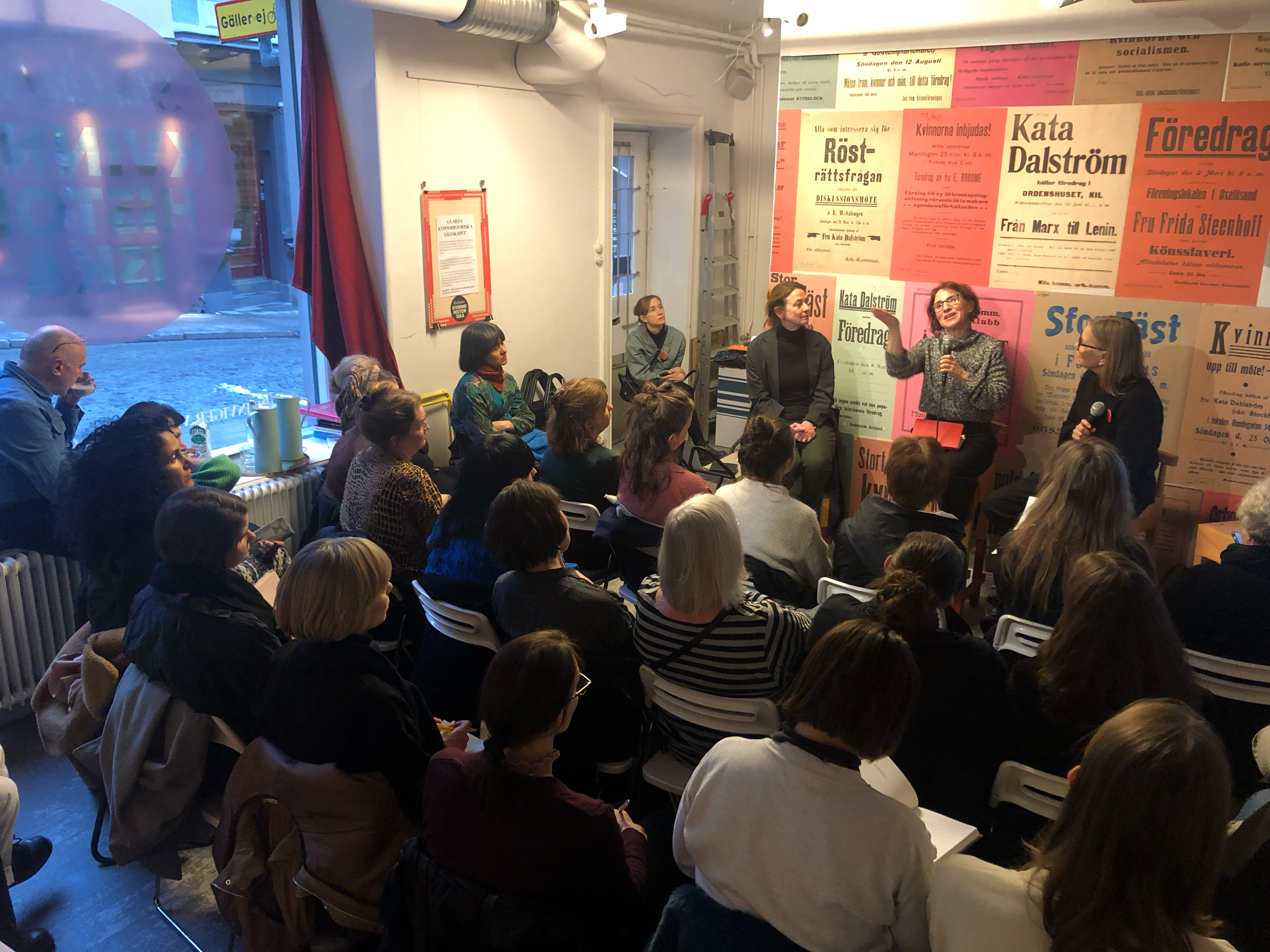 Foto från samtalet.