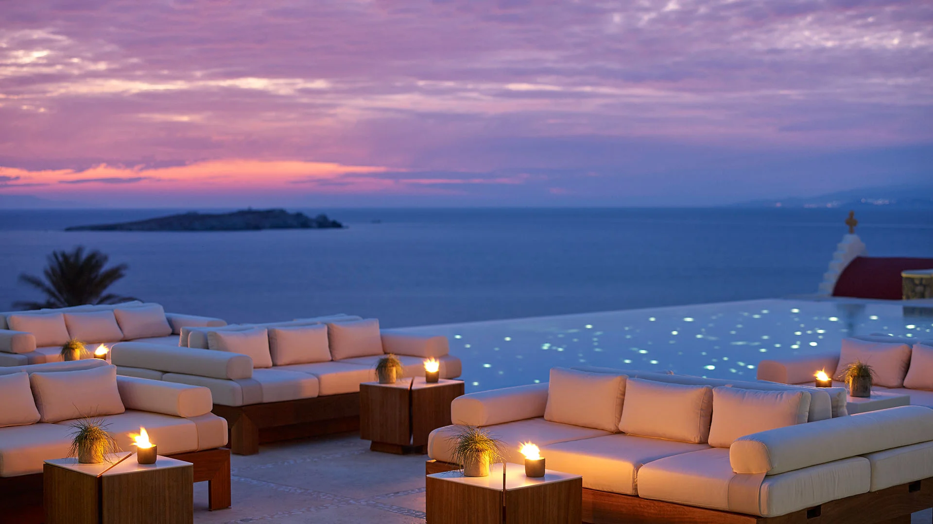 Luxury-Hotel-in-Mykonos.jpg