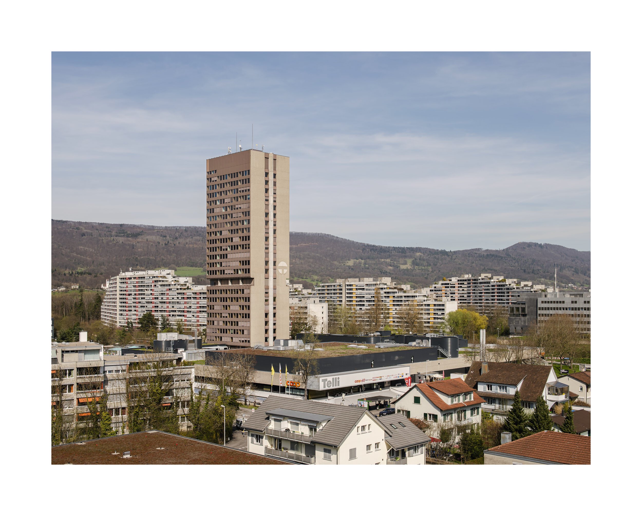 Telli-Hochhaus – Aarau, 2017, C-print