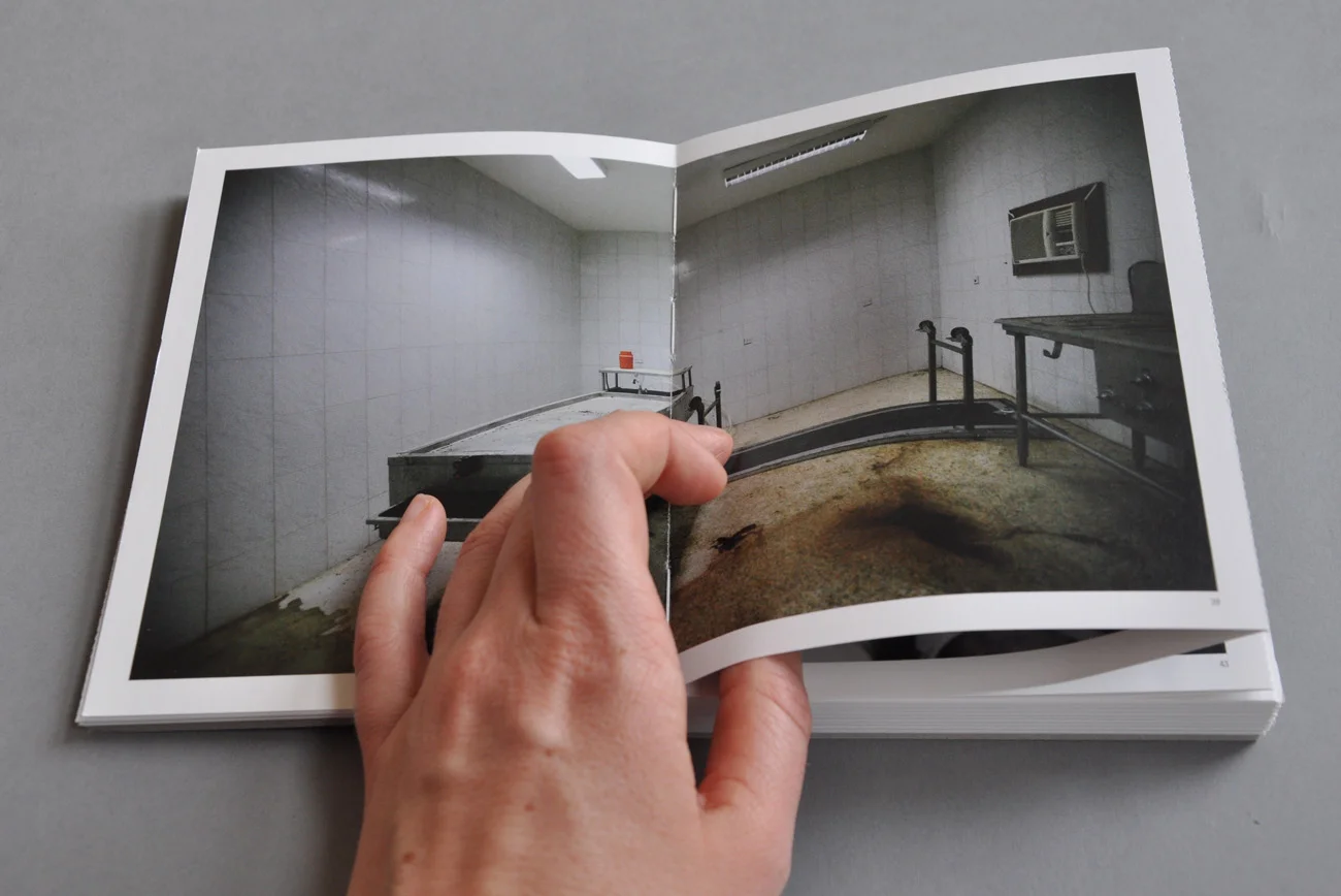 Jessie Bond : Conflict and the Photobook