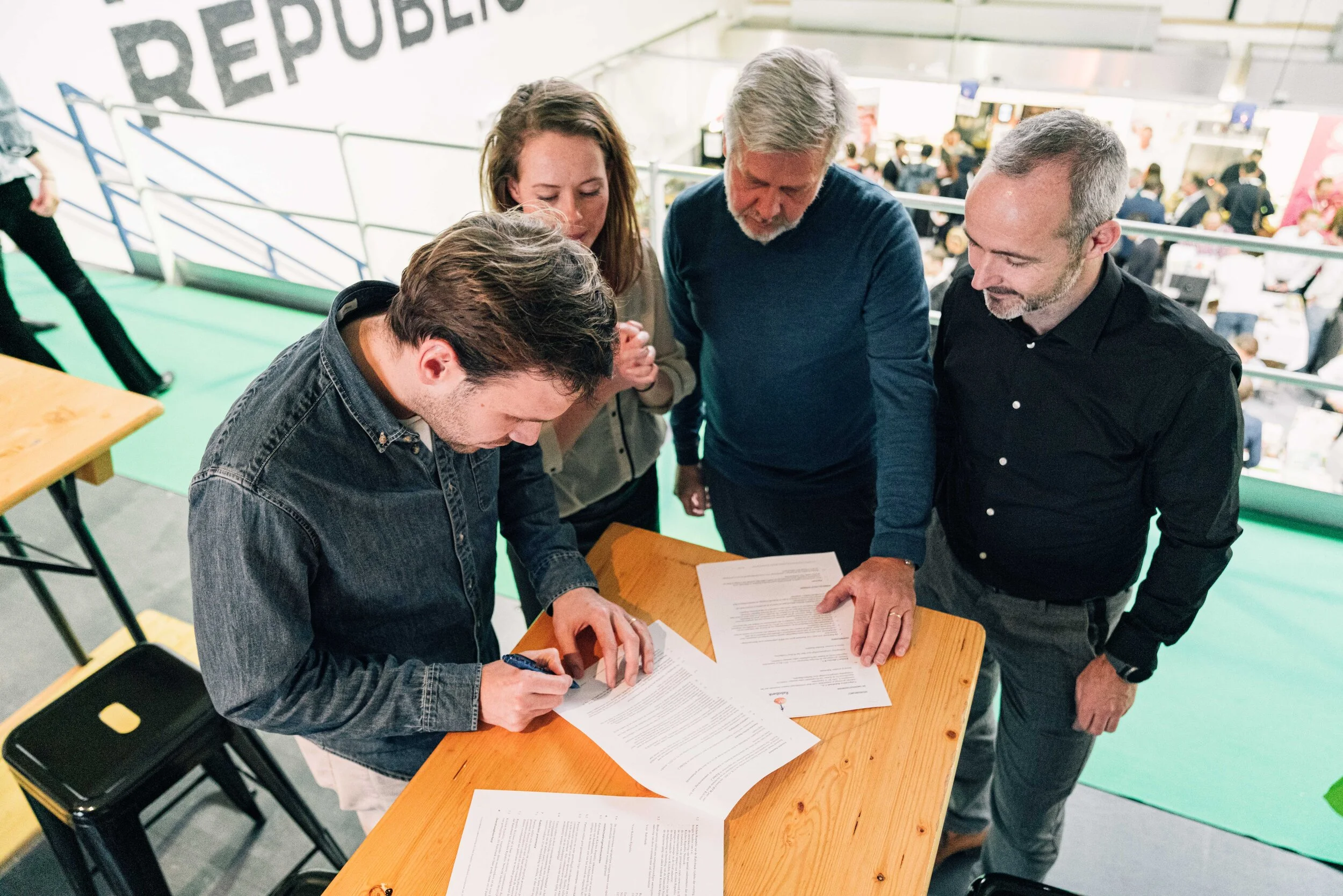Food Startup Market + Bart-Jan + Emma + Signing.jpg