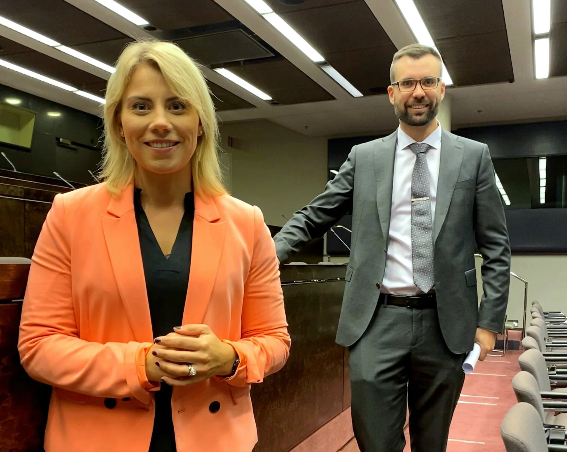 Riksdagsledamöter har grundat kurdiska folkets vänskapsgrupp - Kansanedustajat ovat perustaneet kurdikansan ystävyysryhmän