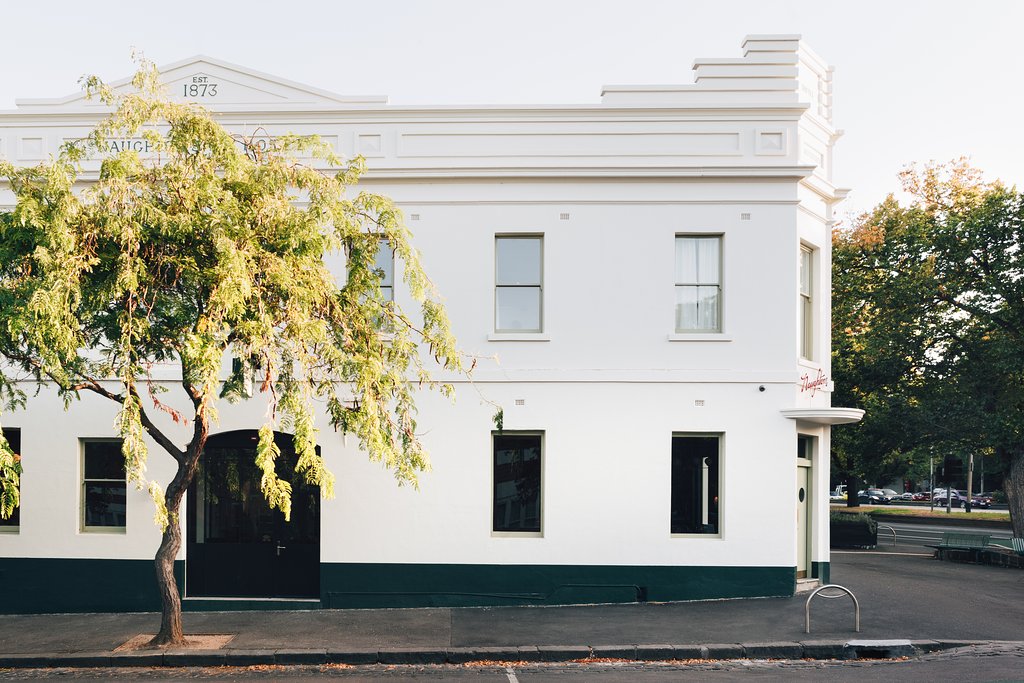 Naughtons Parkville Hotel